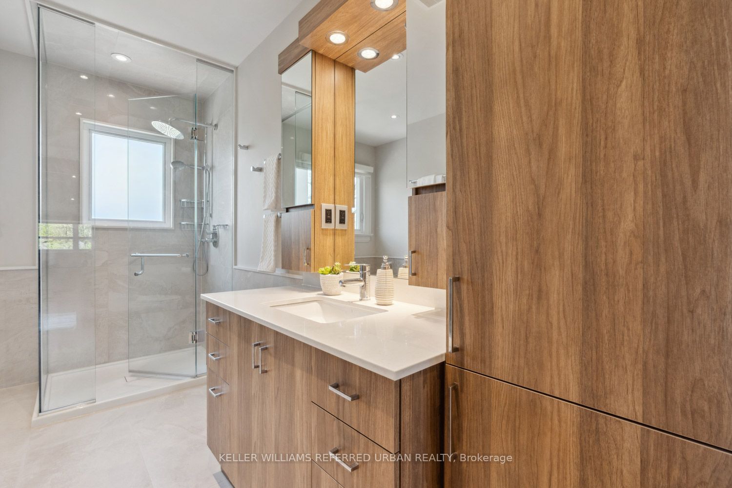 Photo 64 of 16 Ardrossan Place, Toronto, Lawrence Park North — HOMEH