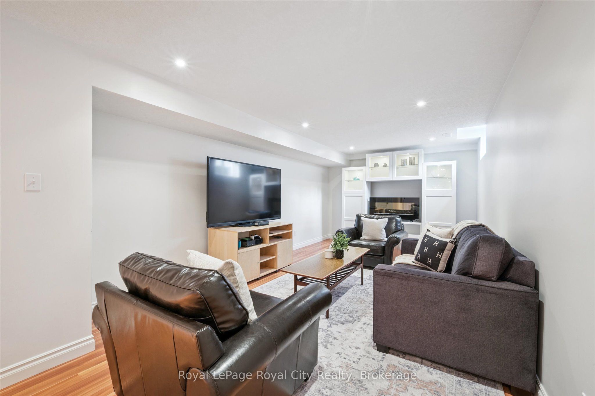 Photo 86 of 279 Farley Drive, Guelph, Pineridge/Westminster Woods — HOMEH