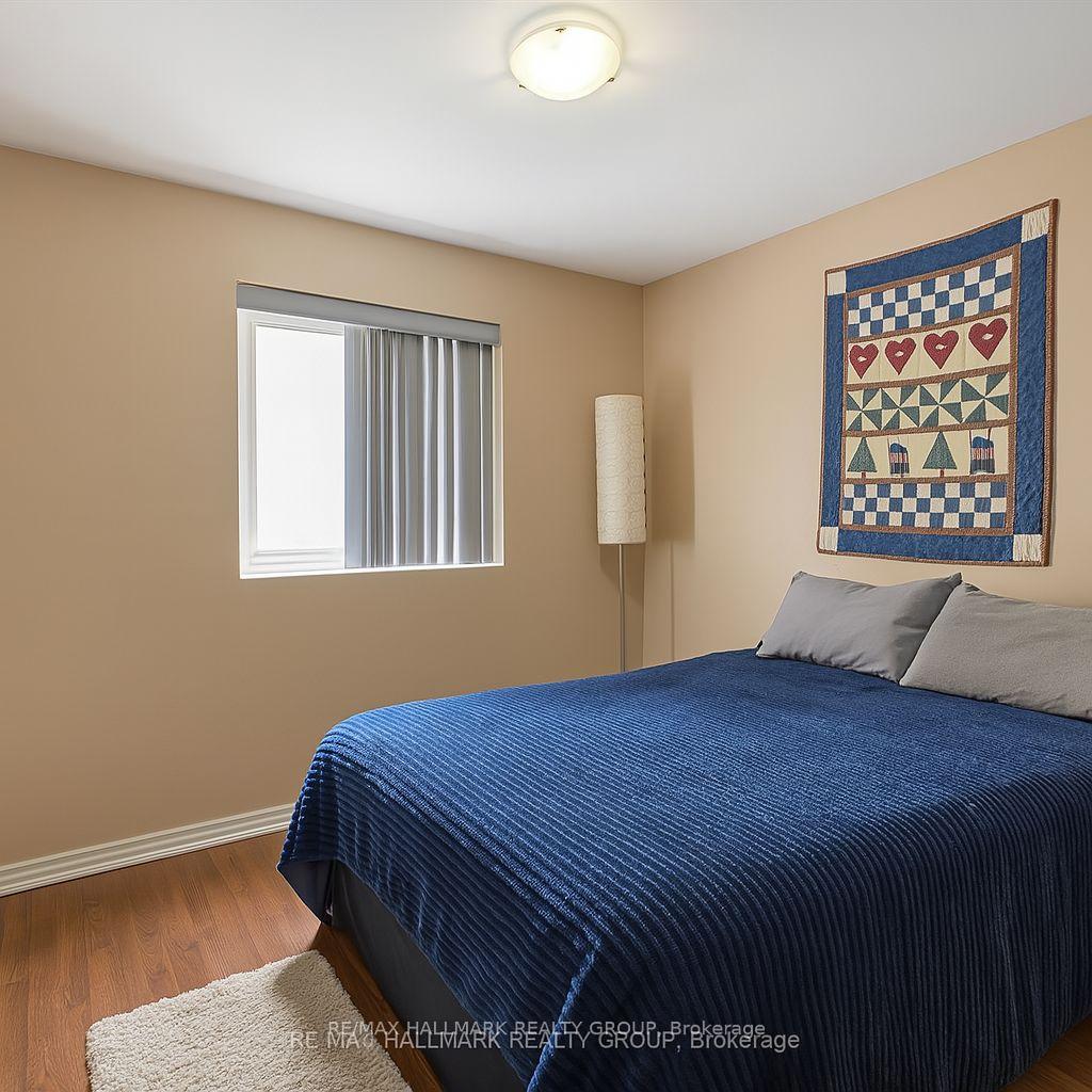 Photo 5 of Unit 1, 1064 Merivale Road, Ottawa, Carlington — HOMEH