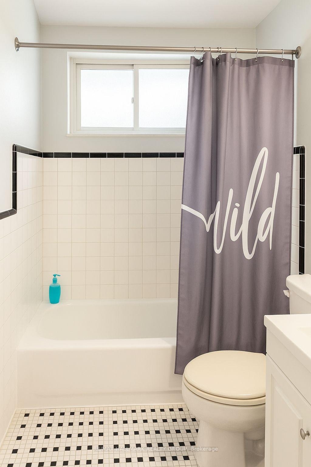 Photo 9 of Unit 1, 1064 Merivale Road, Ottawa, Carlington — HOMEH