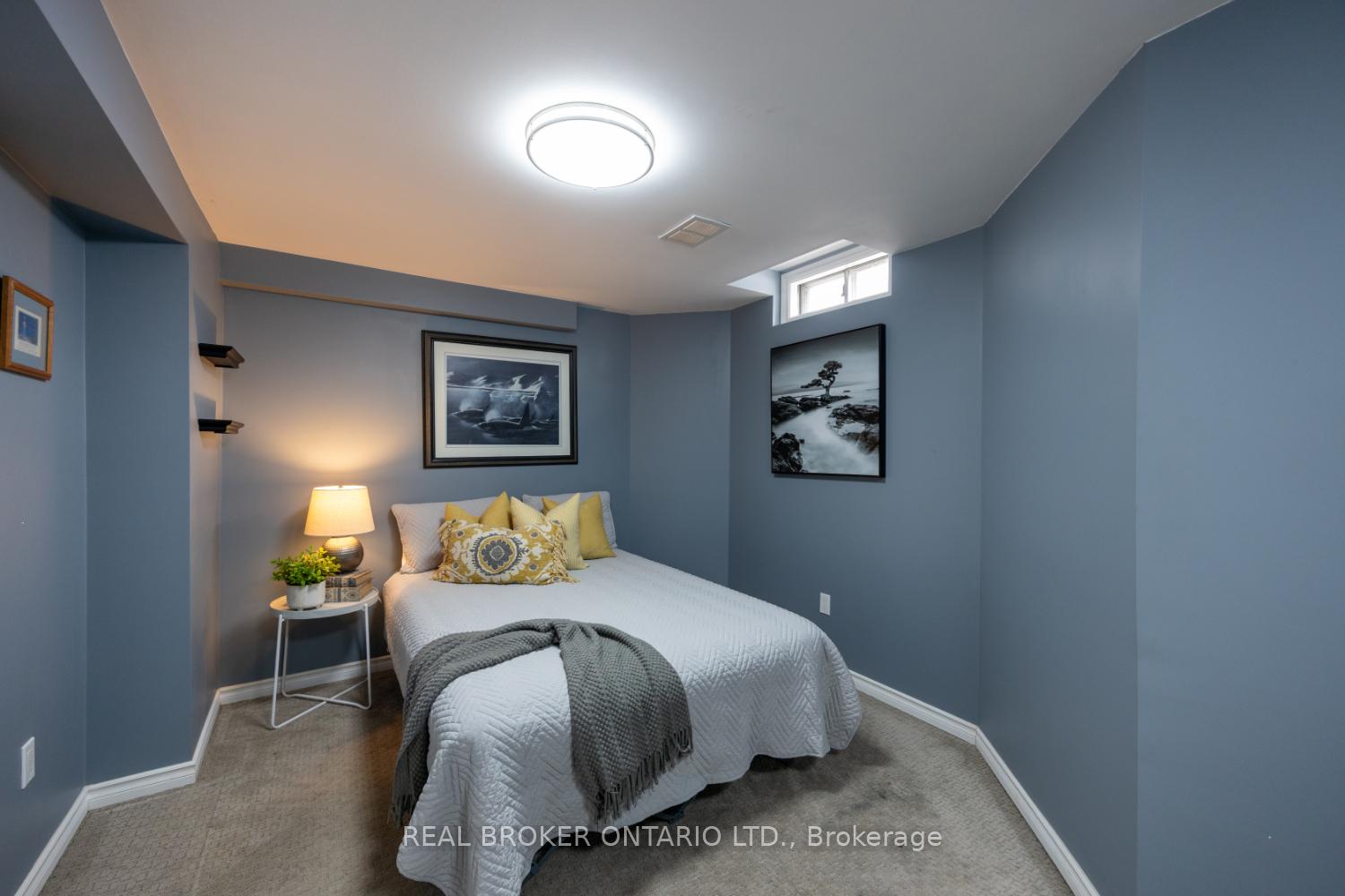 Photo 24 of 51 Bonnycastle Drive, Clarington, Bowmanville — HOMEH