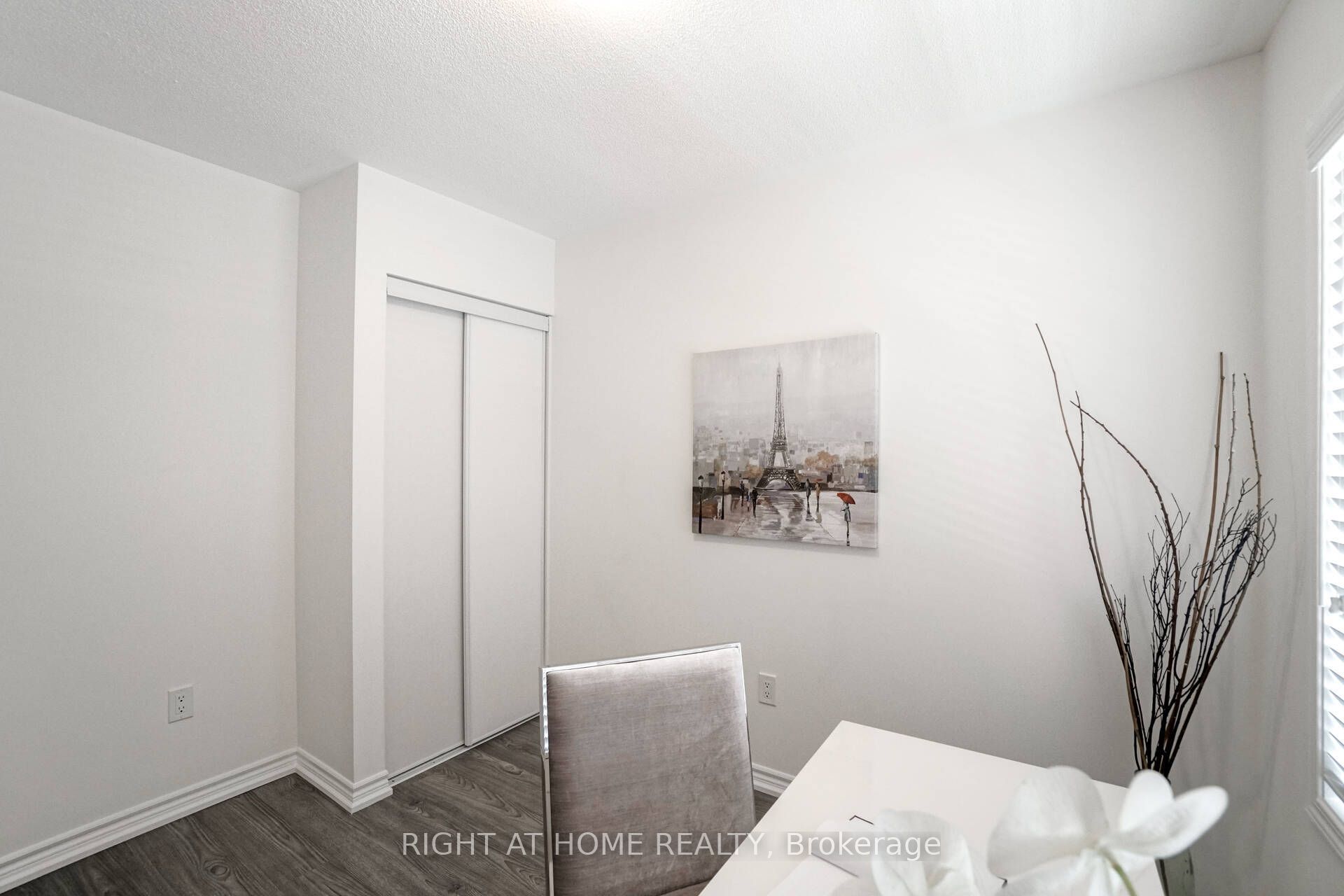 Photo 53 of 277 Casson Point, Milton, Ford — HOMEH