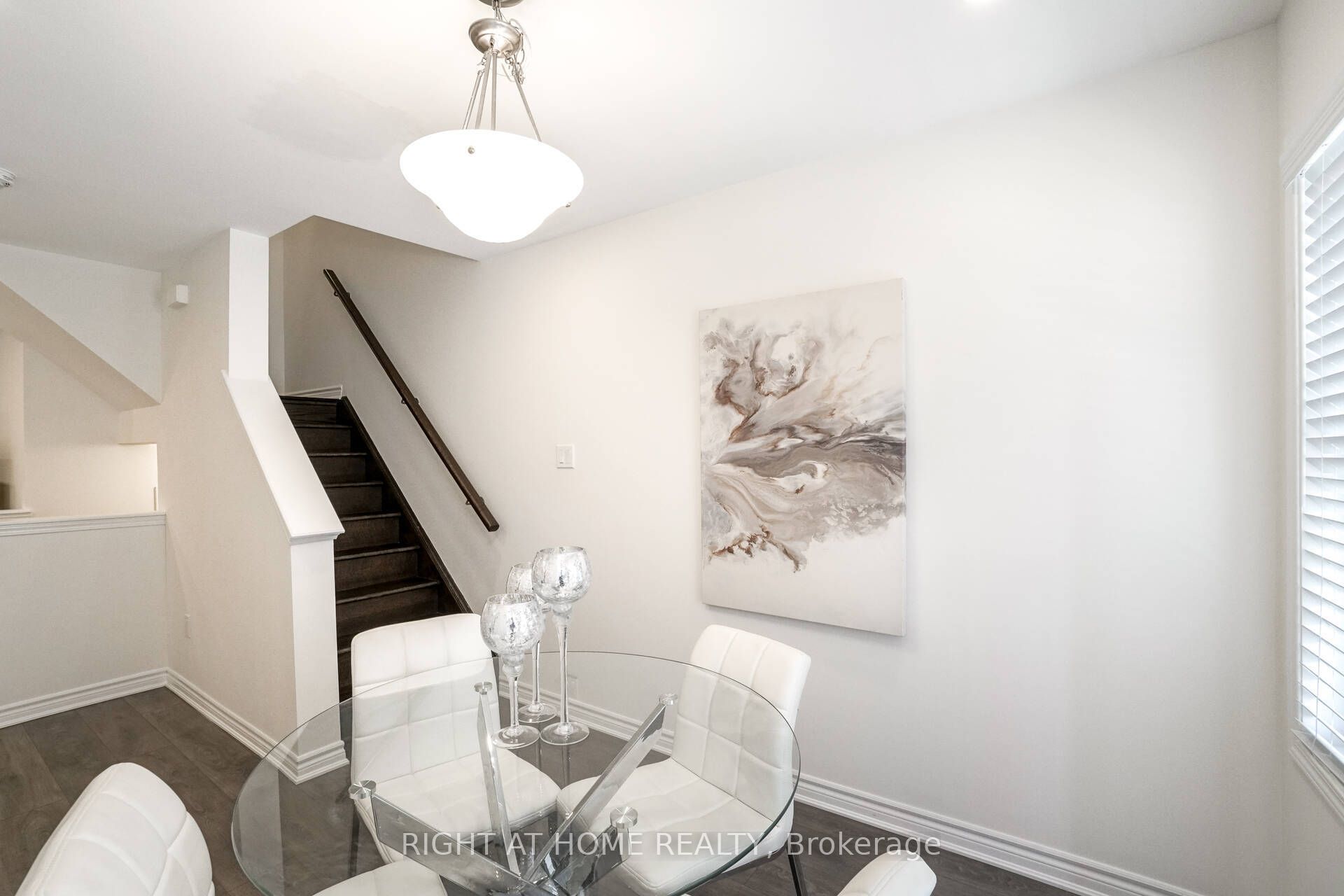 Photo 44 of 277 Casson Point, Milton, Ford — HOMEH