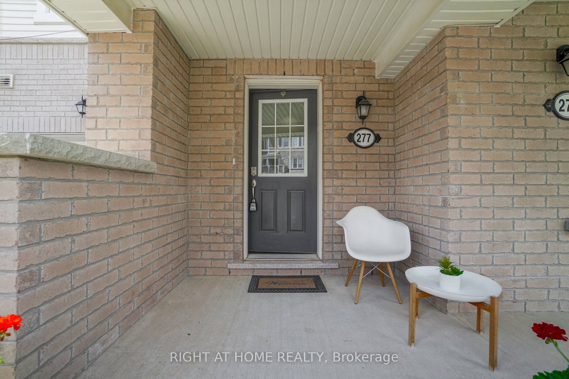 Photo 33 of 277 Casson Point, Milton, Ford — HOMEH