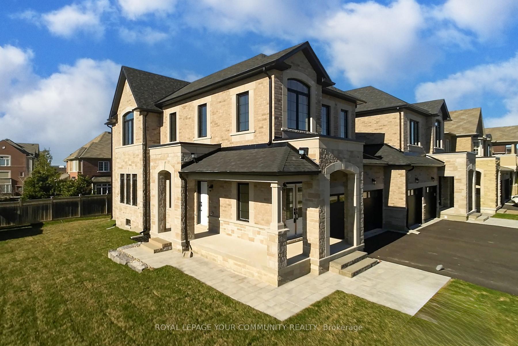 Photo 2 of 122 Lewis Honey Drive, Aurora, Bayview Northeast — HOMEH