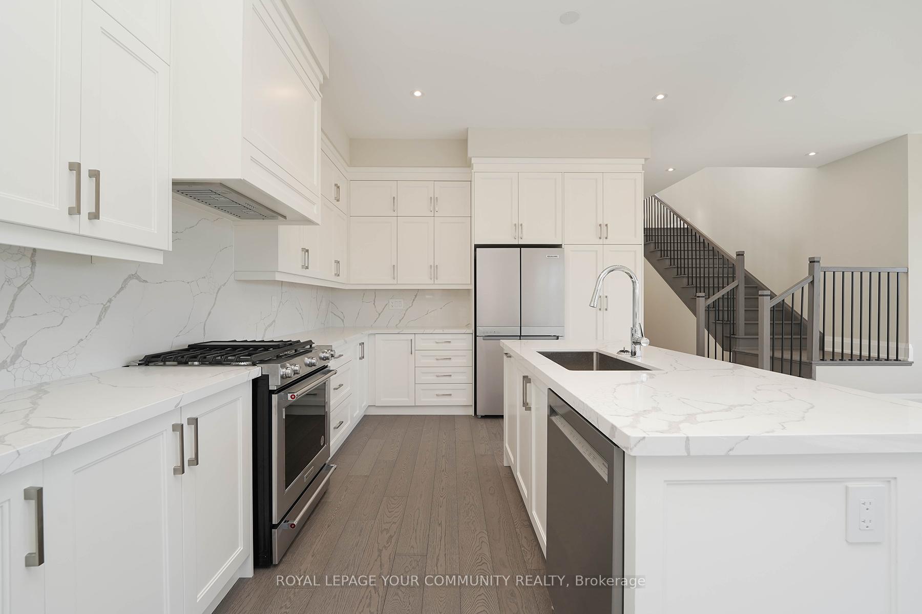 Photo 10 of 122 Lewis Honey Drive, Aurora, Bayview Northeast — HOMEH
