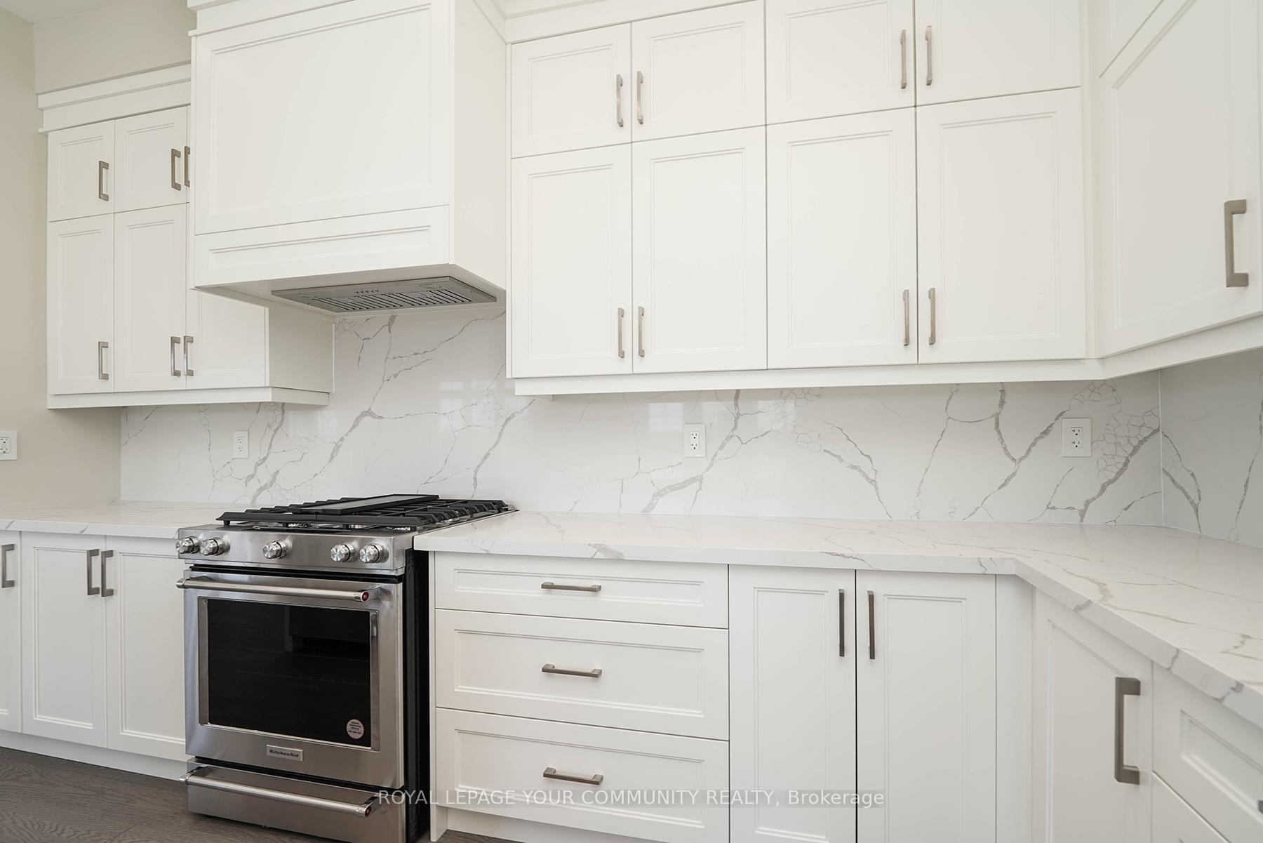 Photo 16 of 122 Lewis Honey Drive, Aurora, Bayview Northeast — HOMEH