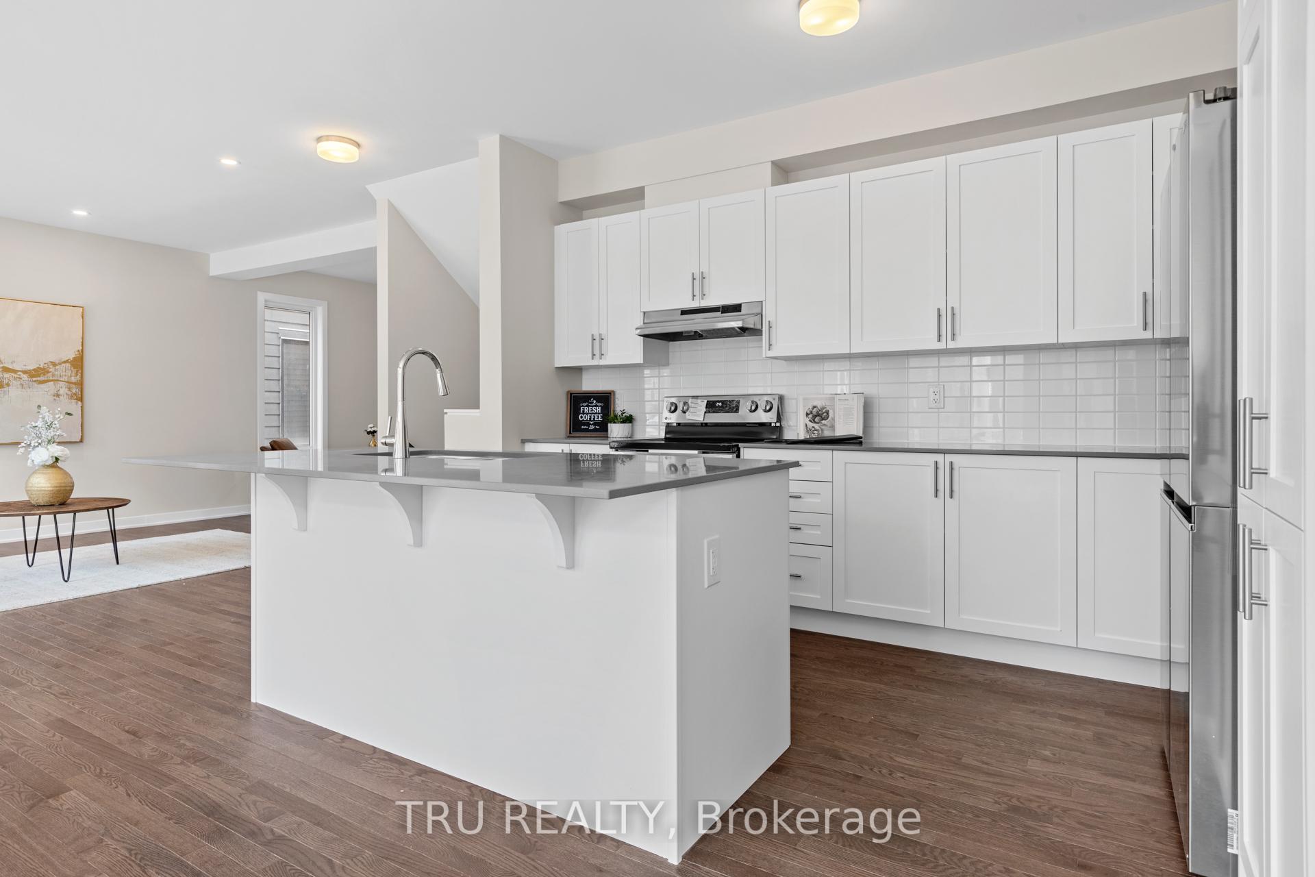 Photo 12 of 398 Peninsula Road, Ottawa, Barrhaven - Heritage Park — HOMEH