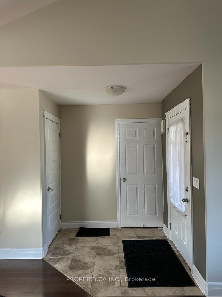 Photo 8 of Unit Upper, 32 Sage Street, Belleville, Belleville Ward — HOMEH