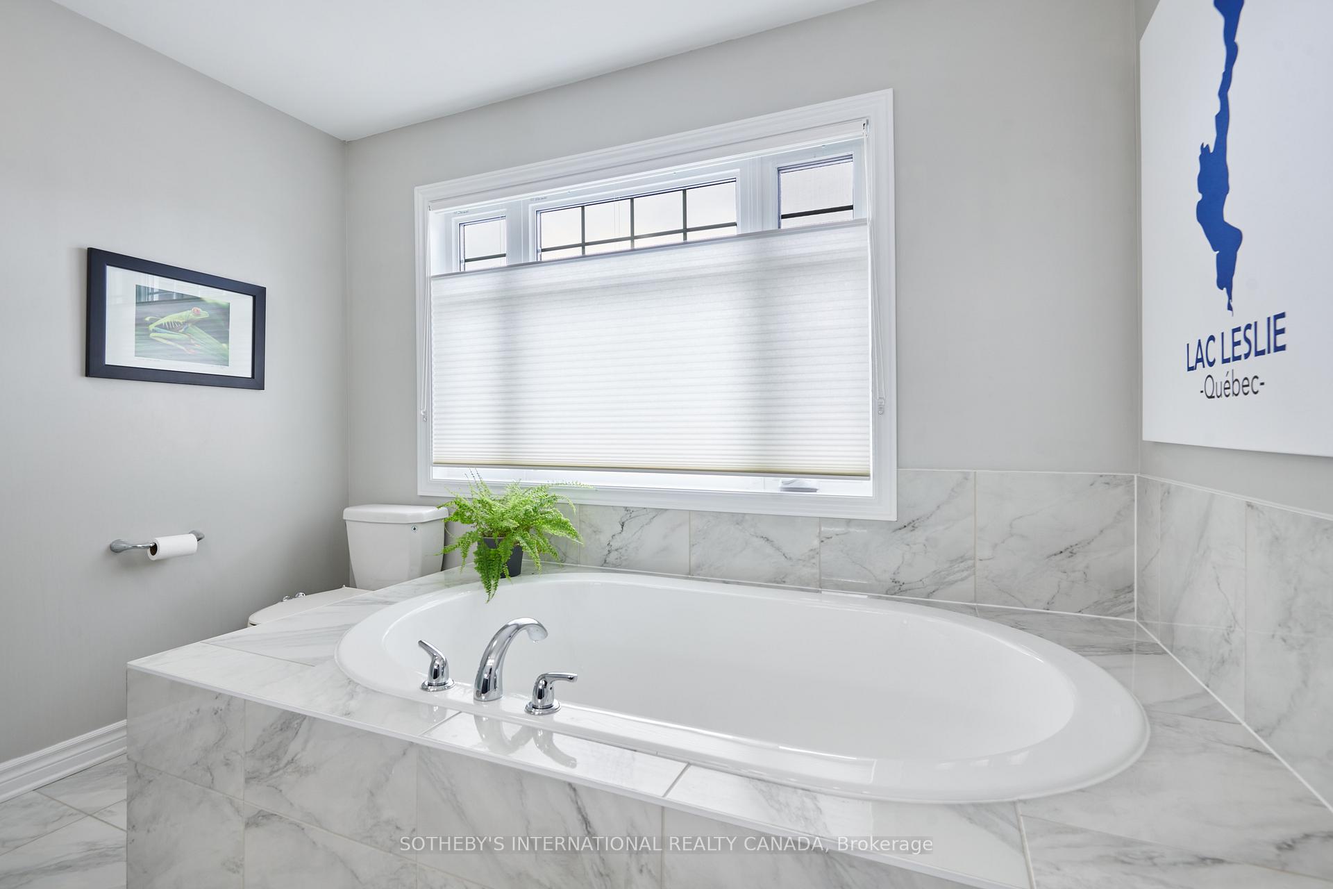 Photo 16 of 727 Bunchberry Way, Ottawa, Blossom Park/Kemp Park/Findlay Creek — HOMEH