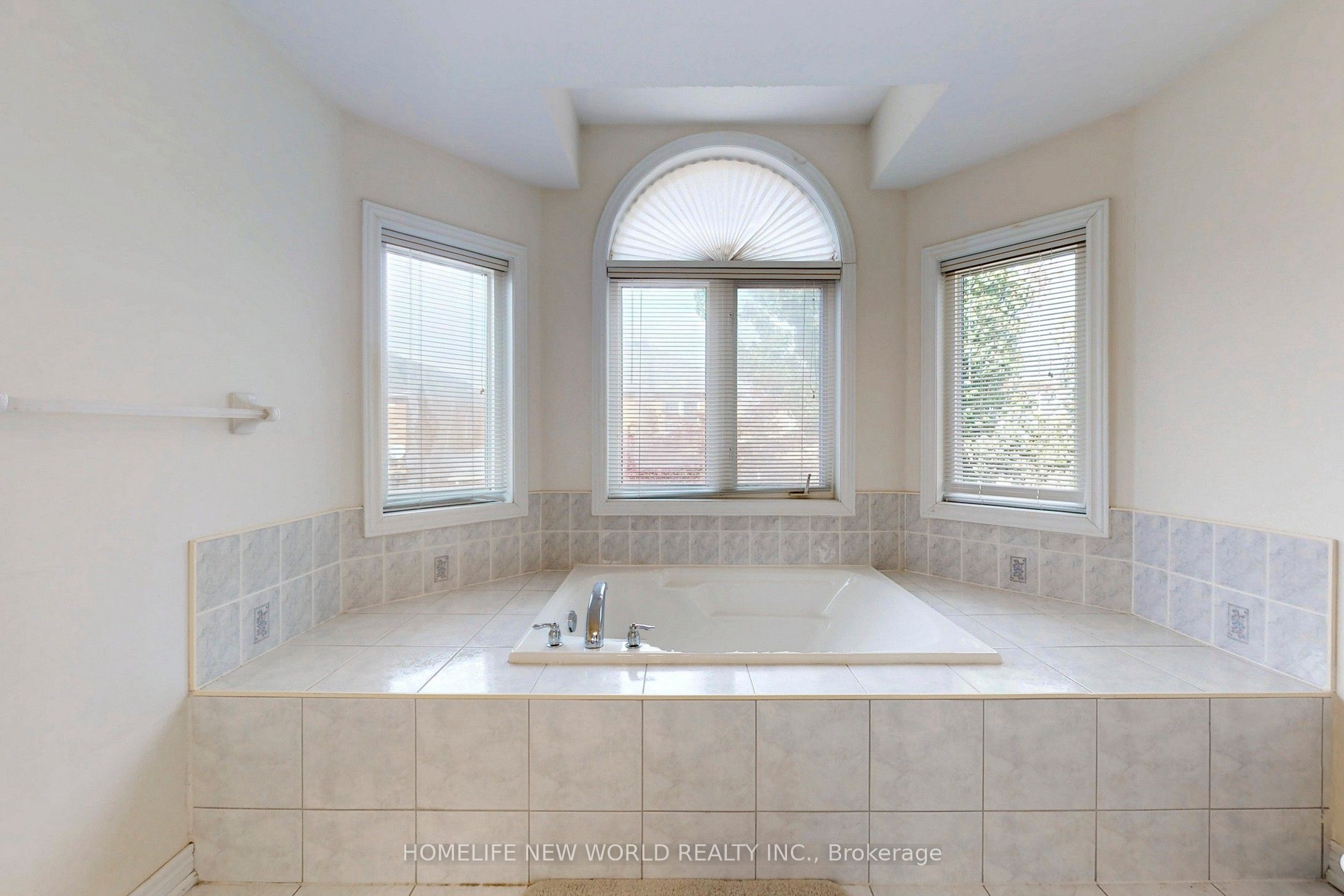 Photo 56 of 74 Saint James Avenue, Vaughan, Vellore Village — HOMEH