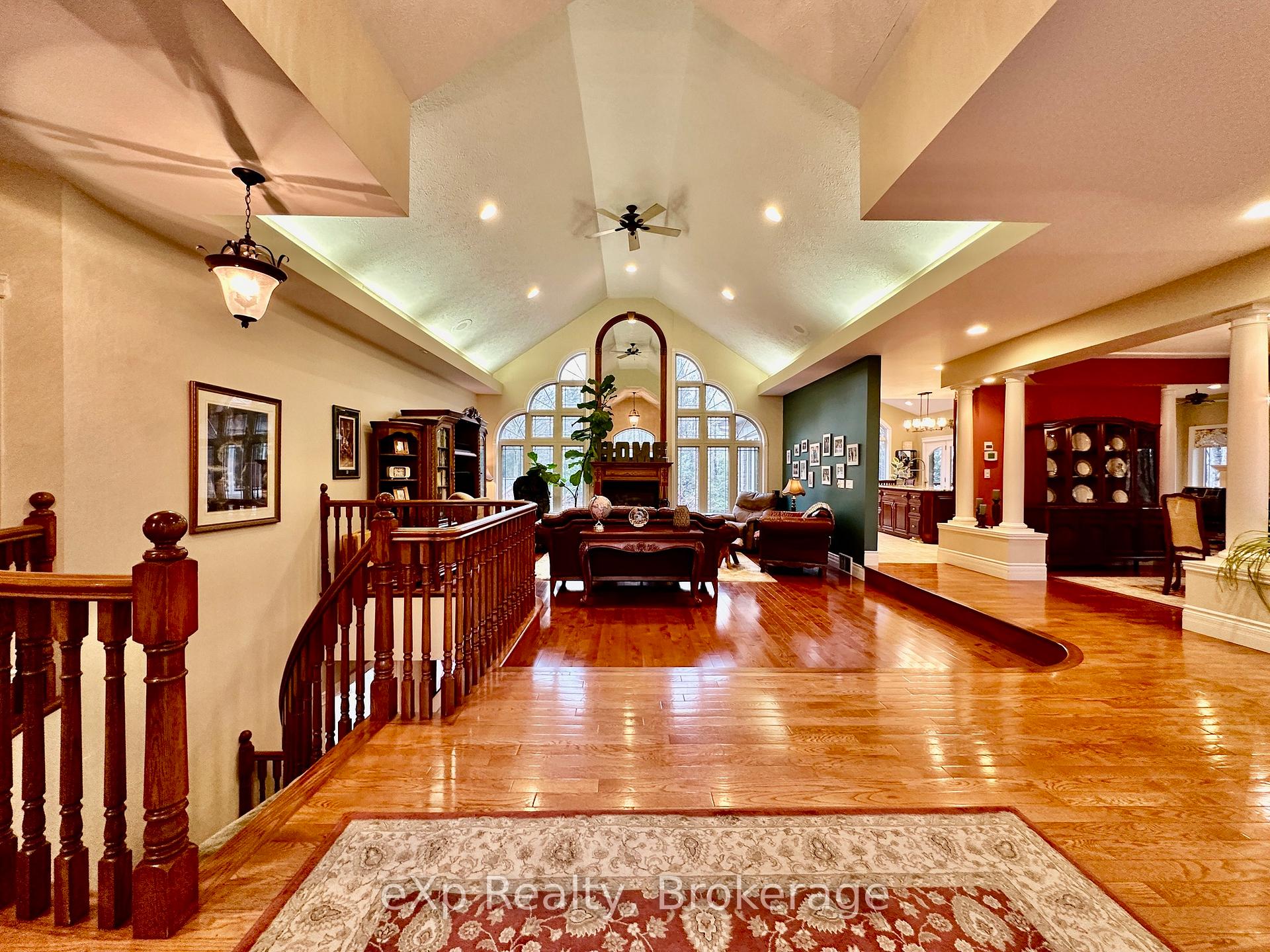 Photo 9 of 59 Maple Creek Drive, Brockton — HOMEH