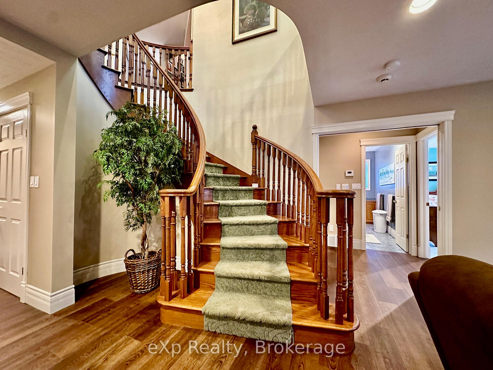 Photo 24 of 59 Maple Creek Drive, Brockton — HOMEH