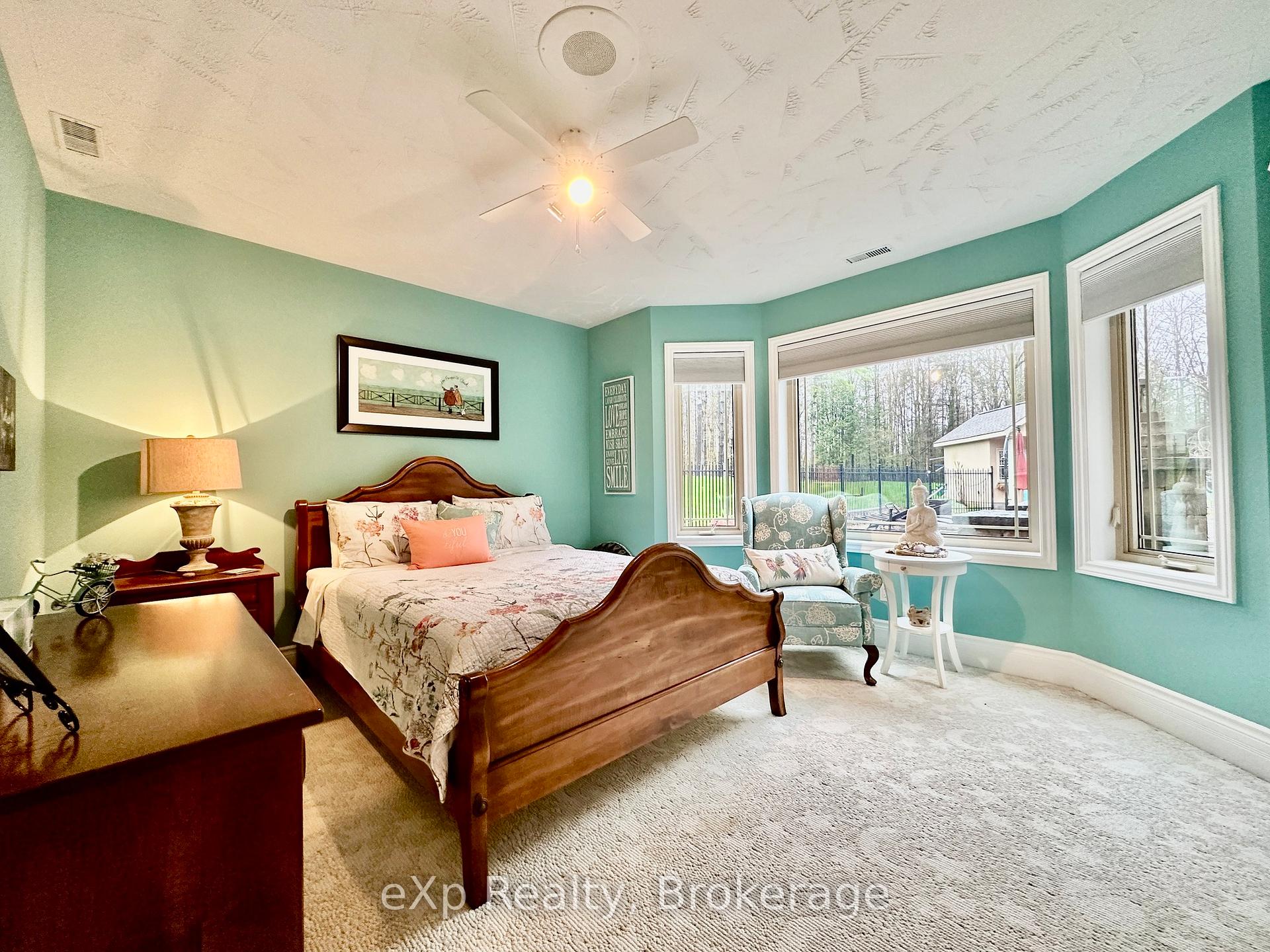 Photo 25 of 59 Maple Creek Drive, Brockton — HOMEH