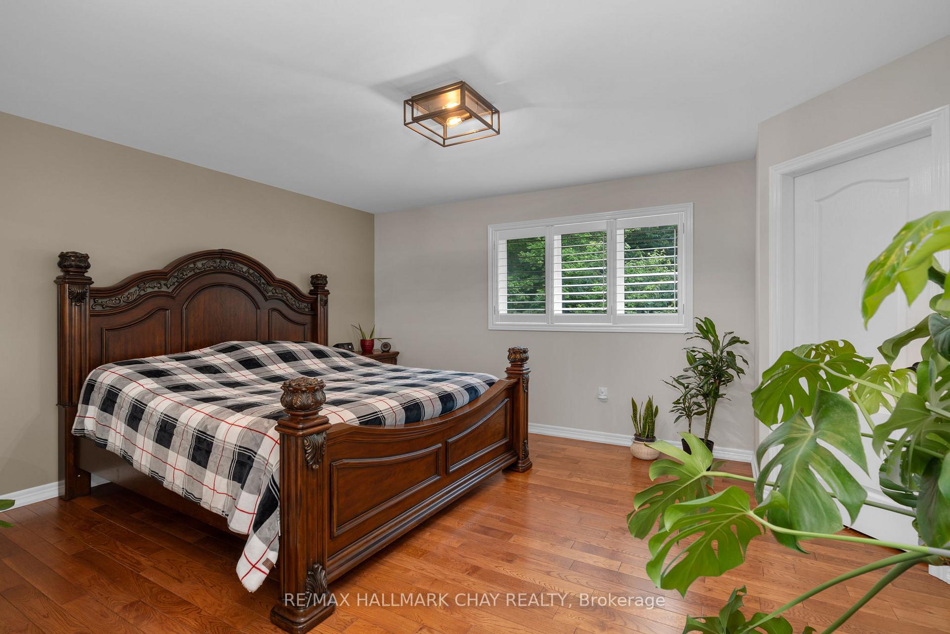 Photo 17 of 70 Cumming Drive, Barrie, Ardagh — HOMEH