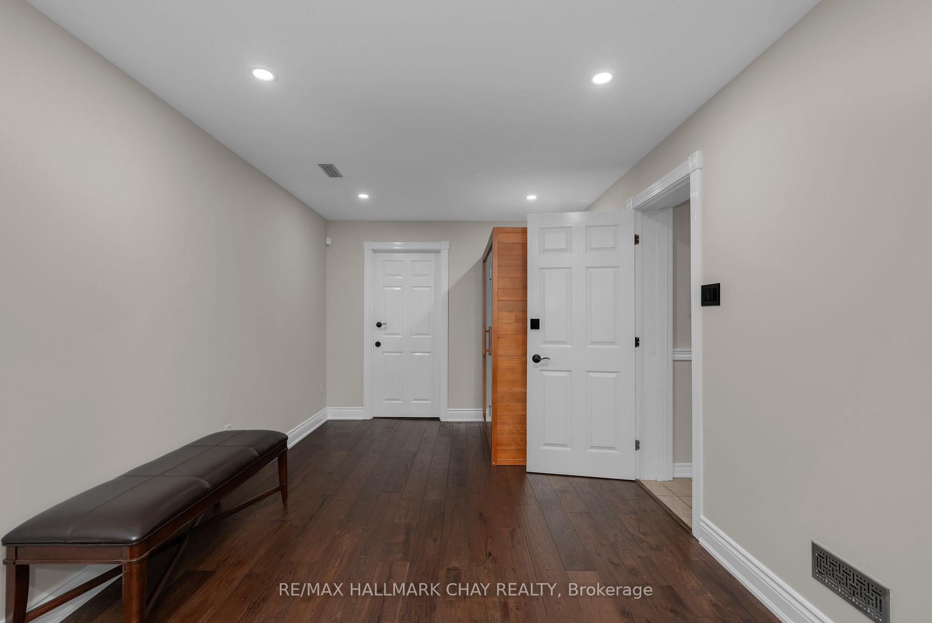 Photo 34 of 70 Cumming Drive, Barrie, Ardagh — HOMEH