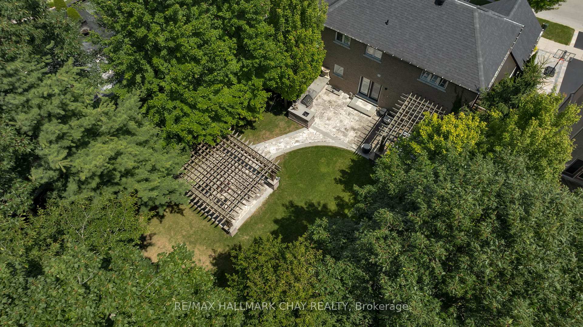 Photo 43 of 70 Cumming Drive, Barrie, Ardagh — HOMEH