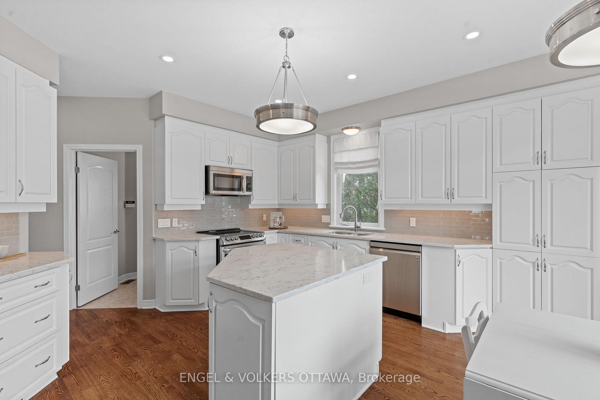 Photo 34 of 3 Baroness Drive, Ottawa, Barrhaven East — HOMEH