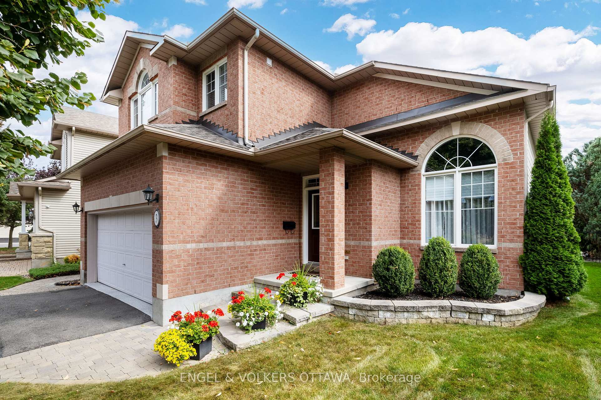 Photo 1 of 3 Baroness Drive, Ottawa, Barrhaven East — HOMEH