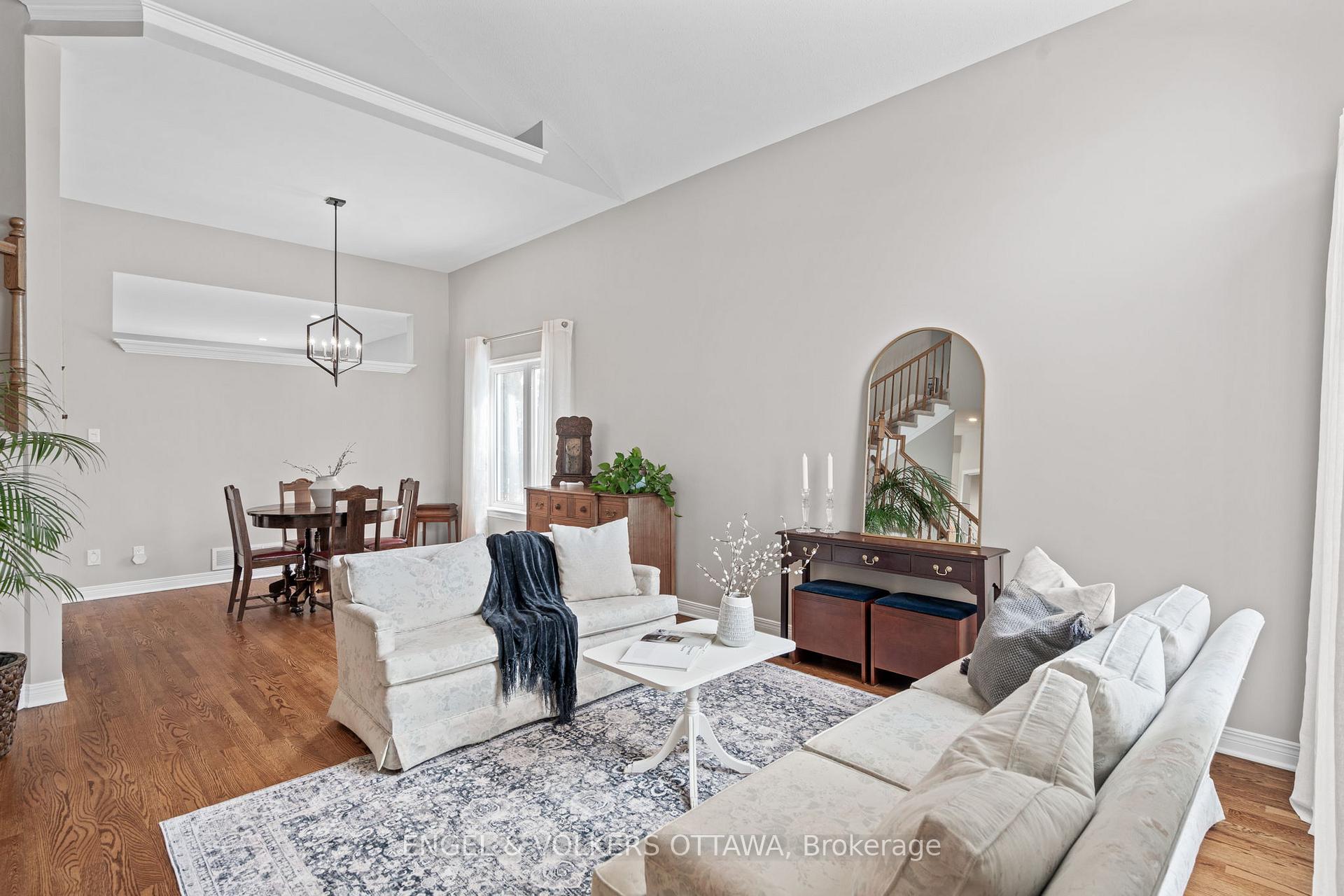 Photo 5 of 3 Baroness Drive, Ottawa, Barrhaven East — HOMEH