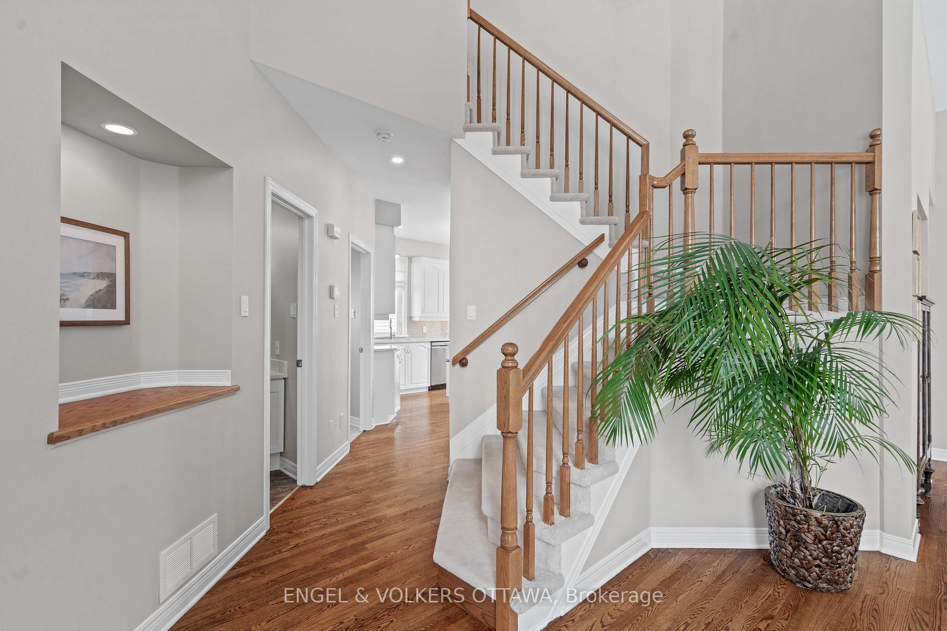 Photo 11 of 3 Baroness Drive, Ottawa, Barrhaven East — HOMEH