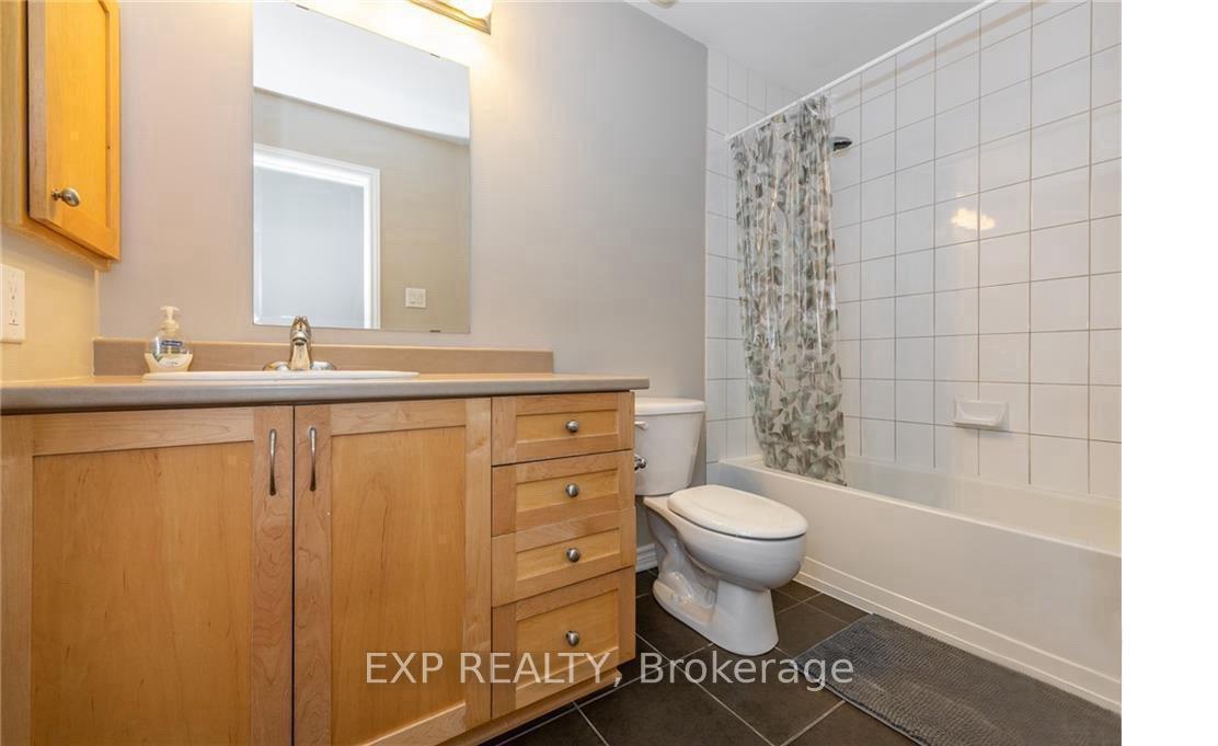 Photo 10 of 113 Glendore Street, Ottawa, Barrhaven - Strandherd — HOMEH