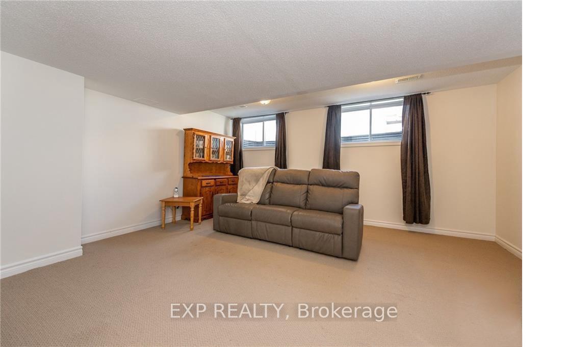 Photo 14 of 113 Glendore Street, Ottawa, Barrhaven - Strandherd — HOMEH
