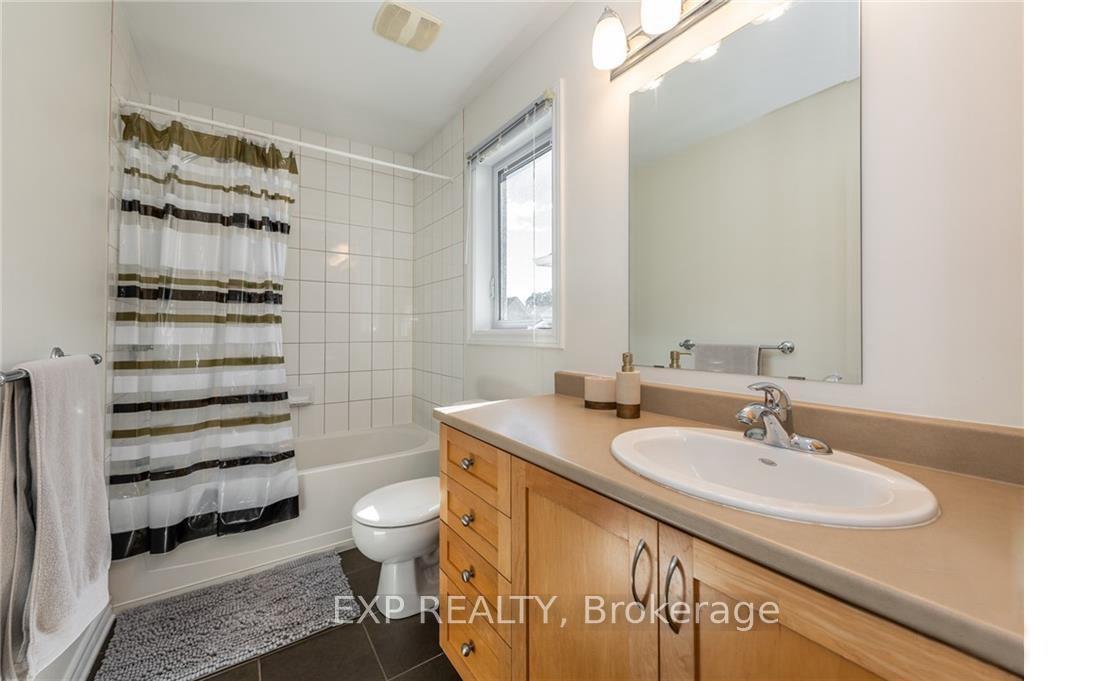 Photo 19 of 113 Glendore Street, Ottawa, Barrhaven - Strandherd — HOMEH