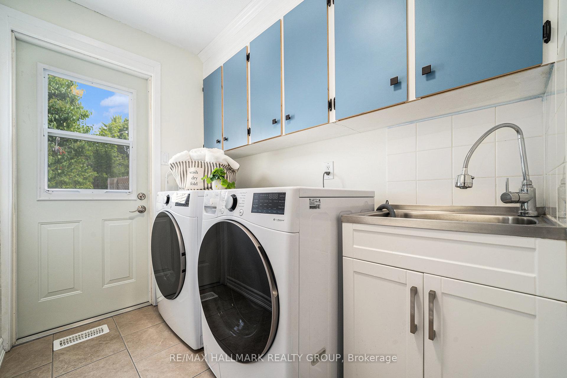 Photo 10 of 26 Aldgate Crescent, Ottawa, Barrhaven - Pheasant Run — HOMEH