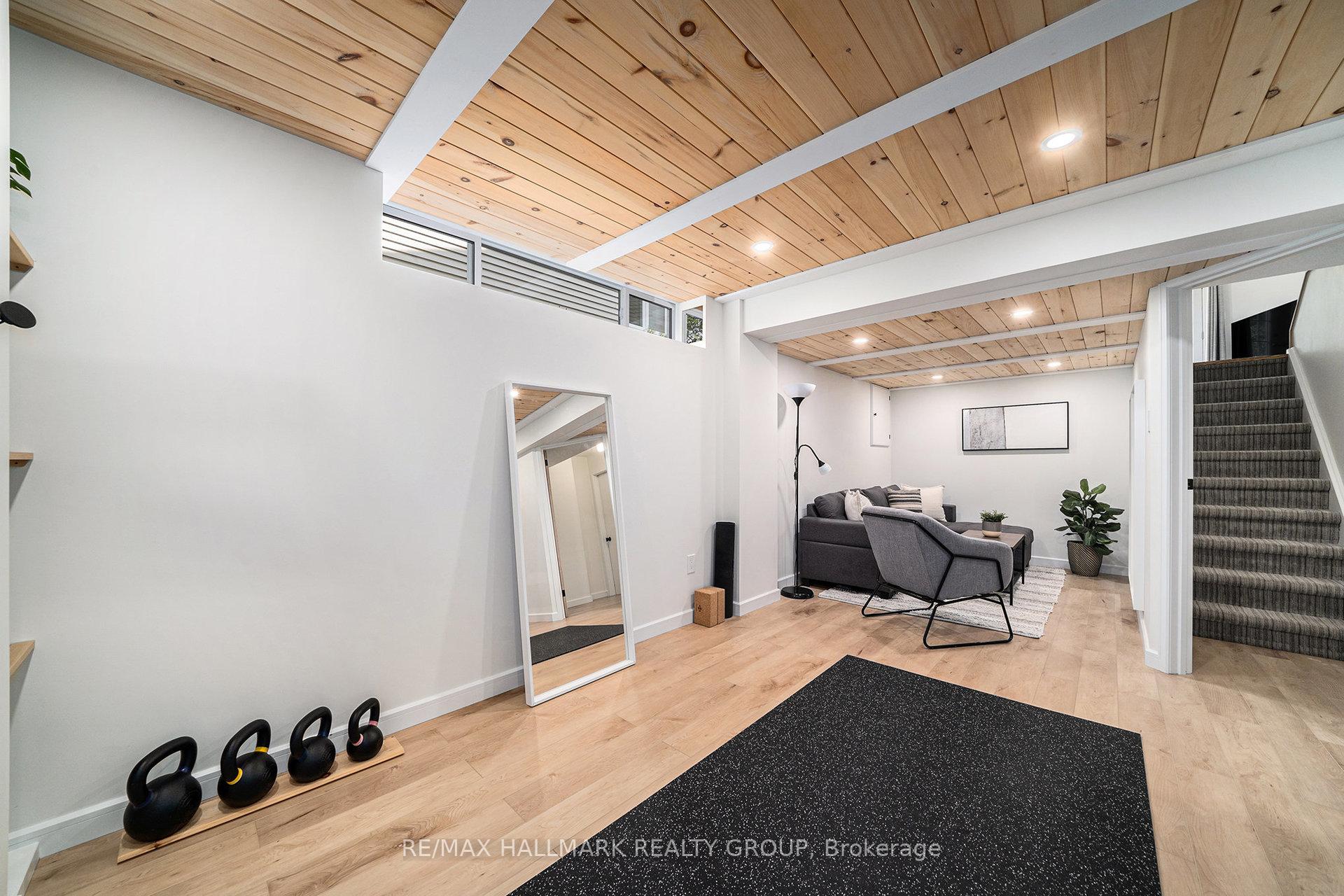 Photo 14 of 26 Aldgate Crescent, Ottawa, Barrhaven - Pheasant Run — HOMEH