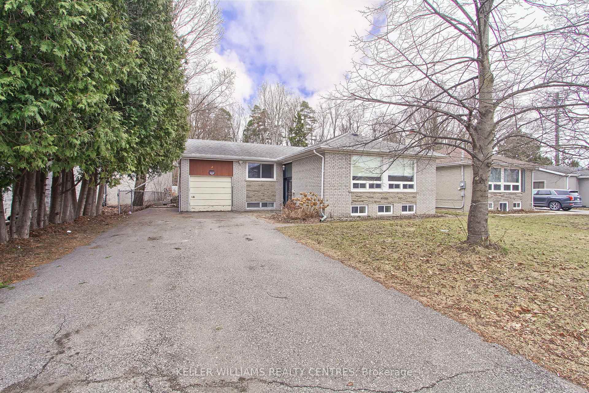 Photo 5 of 15 Mary Street, Aurora, Aurora Village — HOMEH