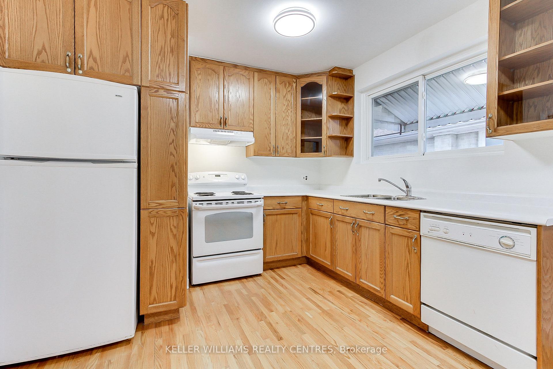 Photo 11 of 15 Mary Street, Aurora, Aurora Village — HOMEH
