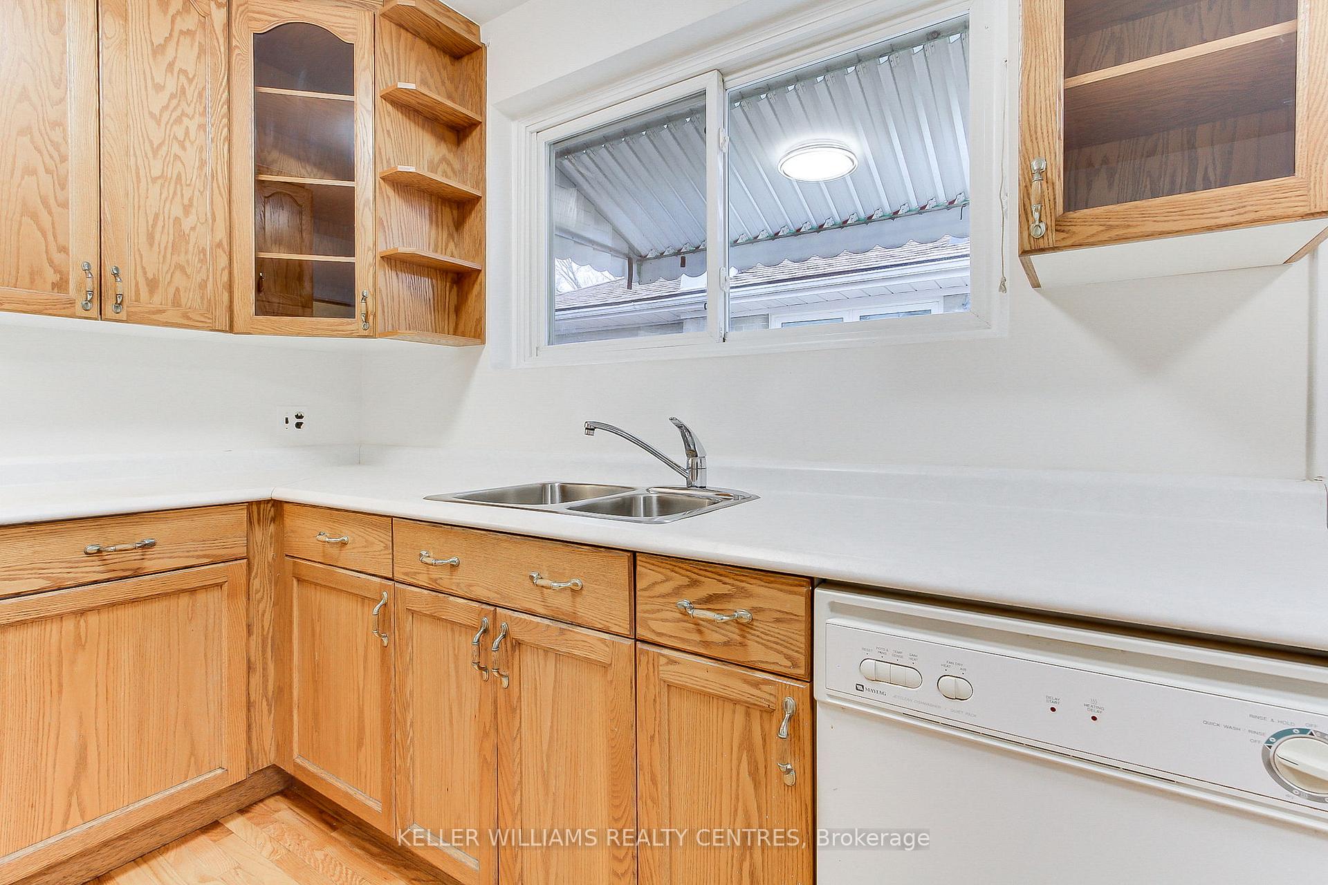 Photo 13 of 15 Mary Street, Aurora, Aurora Village — HOMEH