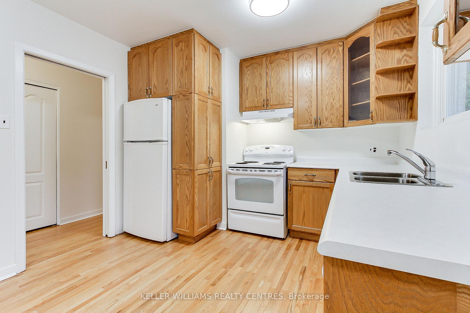 Photo 14 of 15 Mary Street, Aurora, Aurora Village — HOMEH