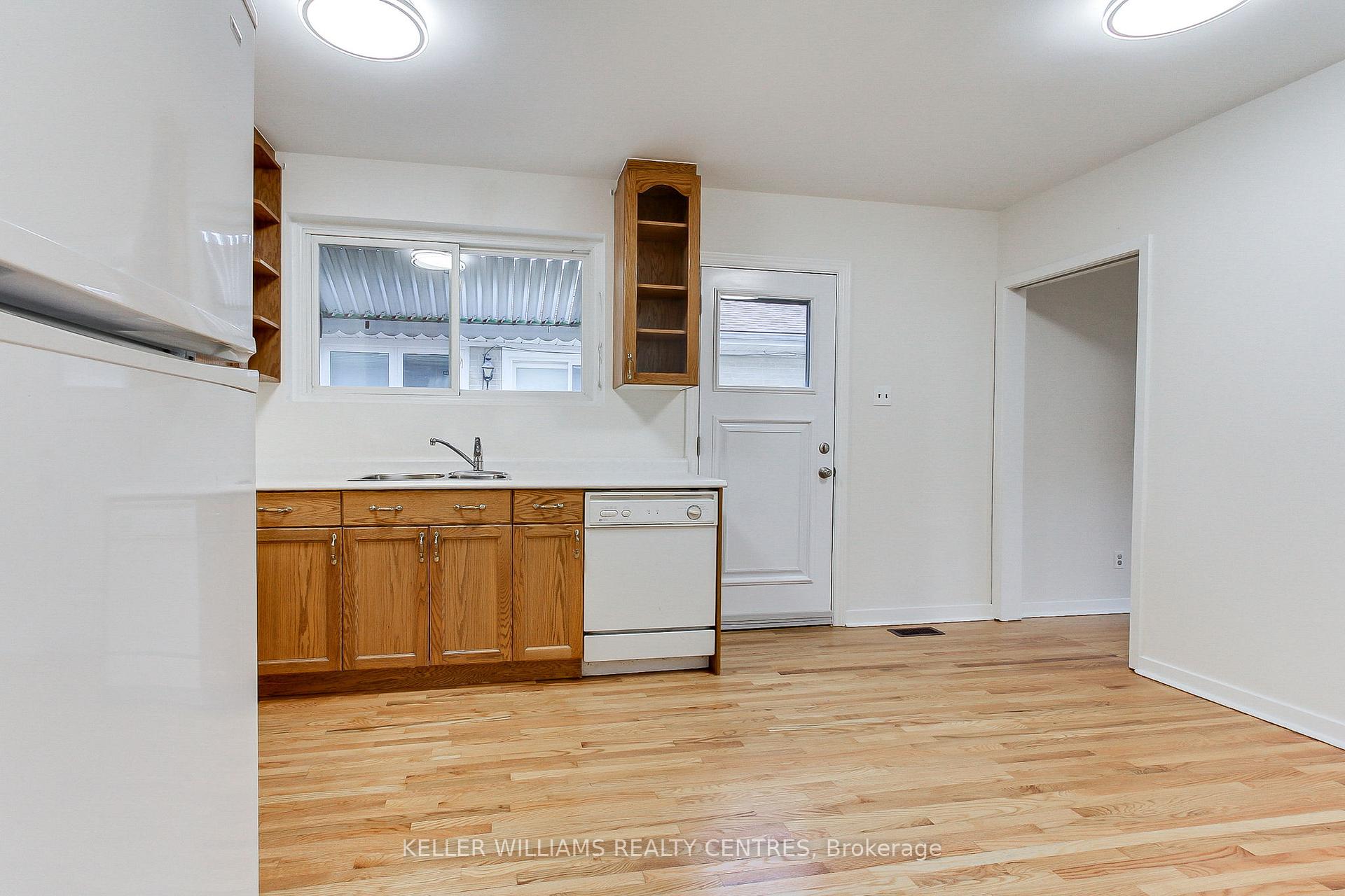 Photo 16 of 15 Mary Street, Aurora, Aurora Village — HOMEH