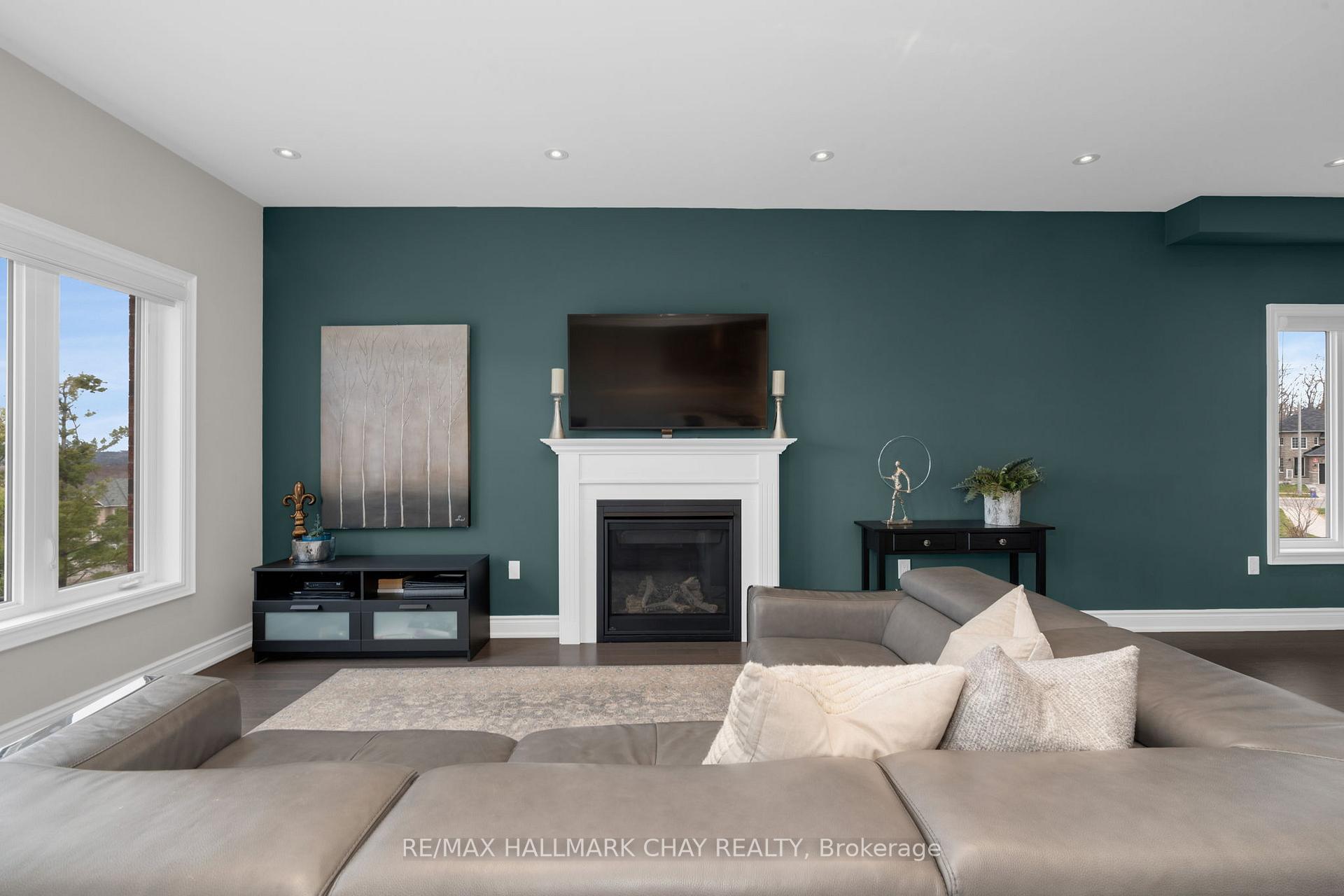 Photo 11 of 18 Cypress Point Street, Barrie, Ardagh — HOMEH