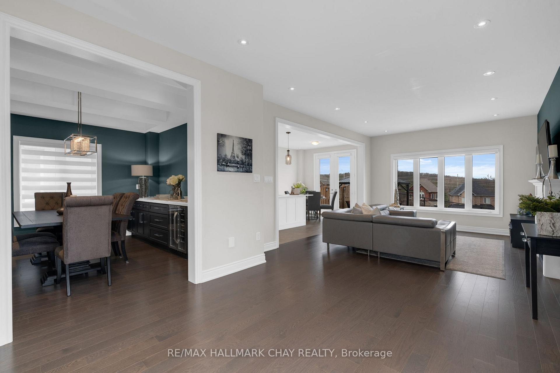 Photo 13 of 18 Cypress Point Street, Barrie, Ardagh — HOMEH