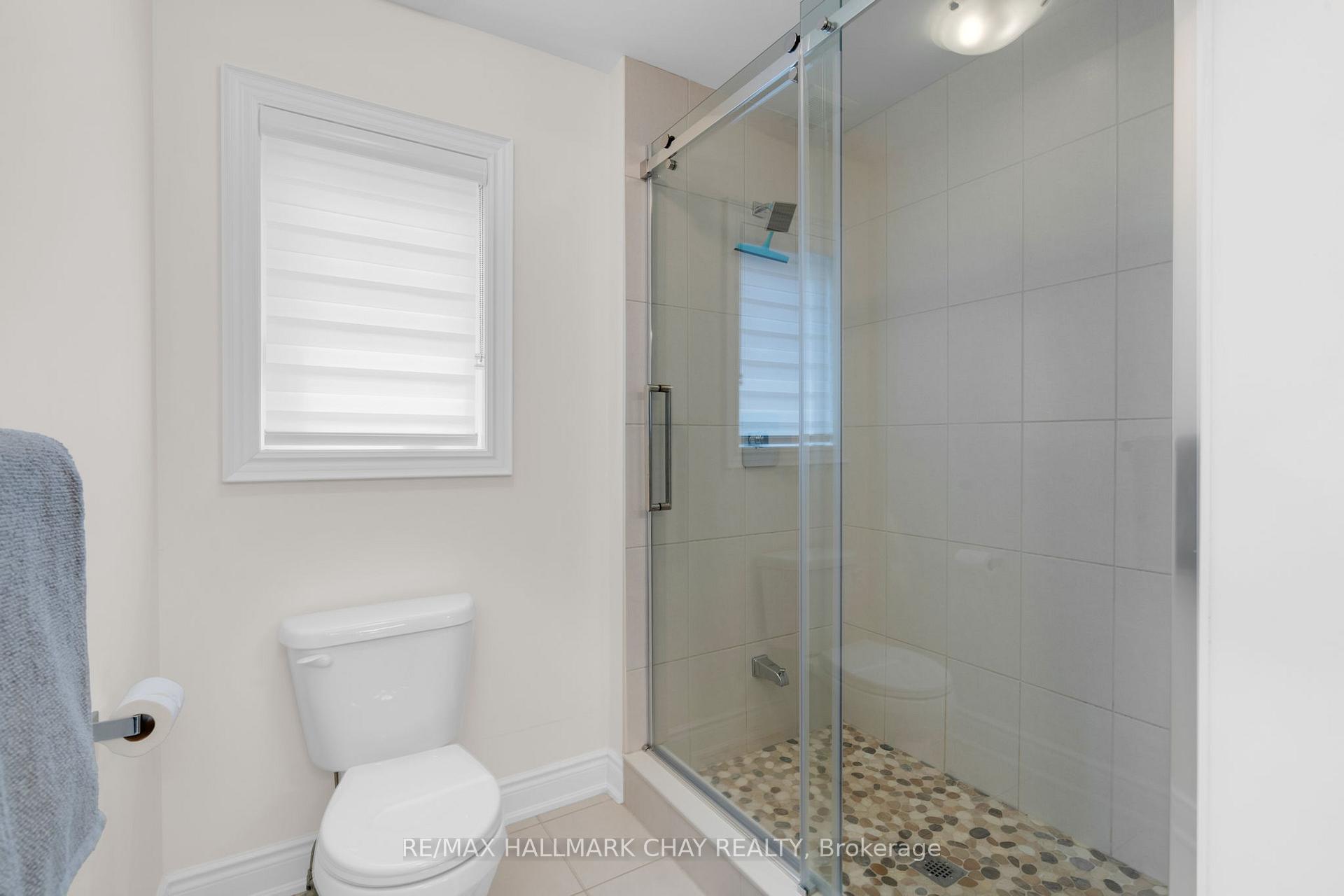 Photo 23 of 18 Cypress Point Street, Barrie, Ardagh — HOMEH