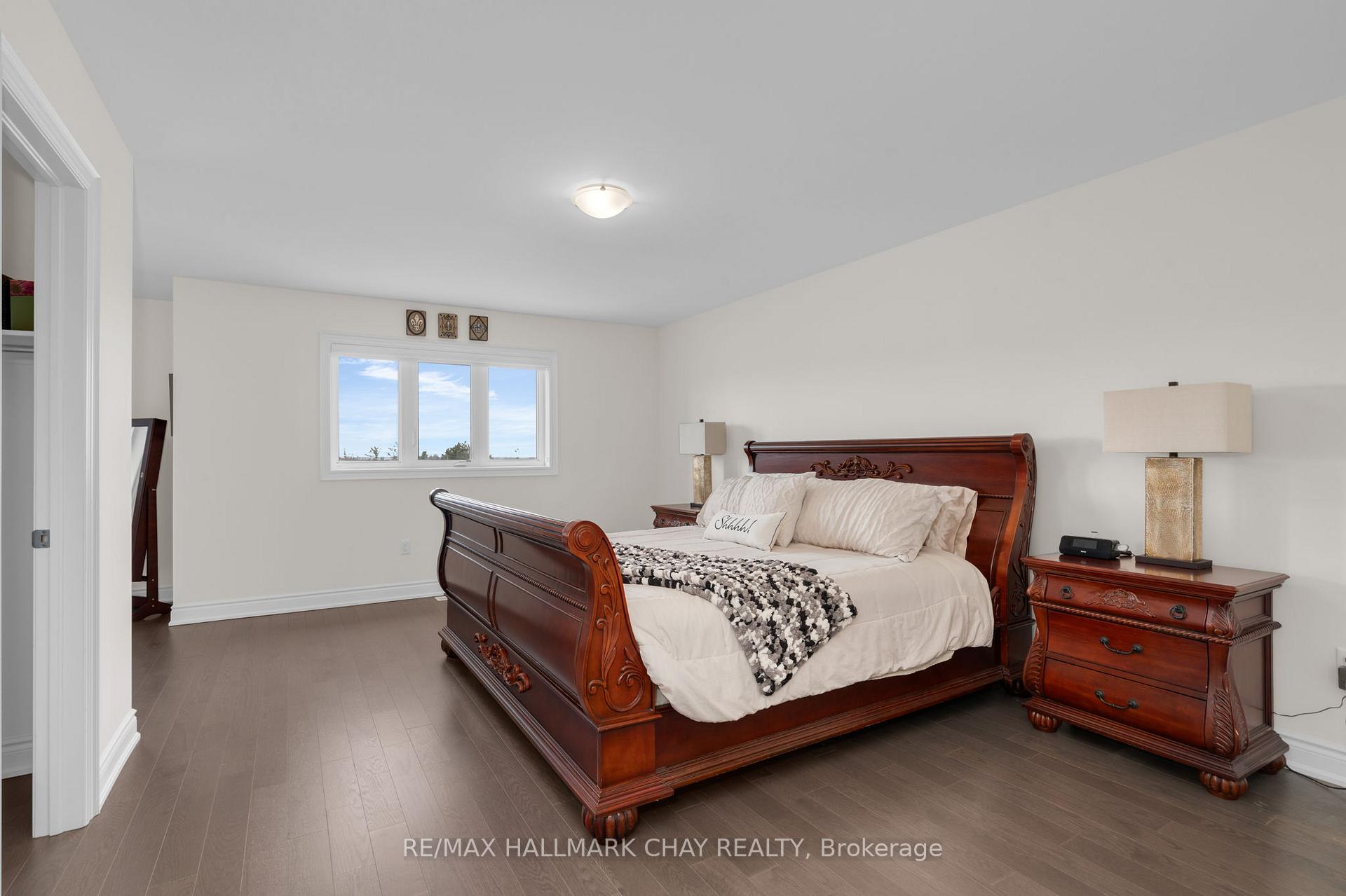 Photo 26 of 18 Cypress Point Street, Barrie, Ardagh — HOMEH