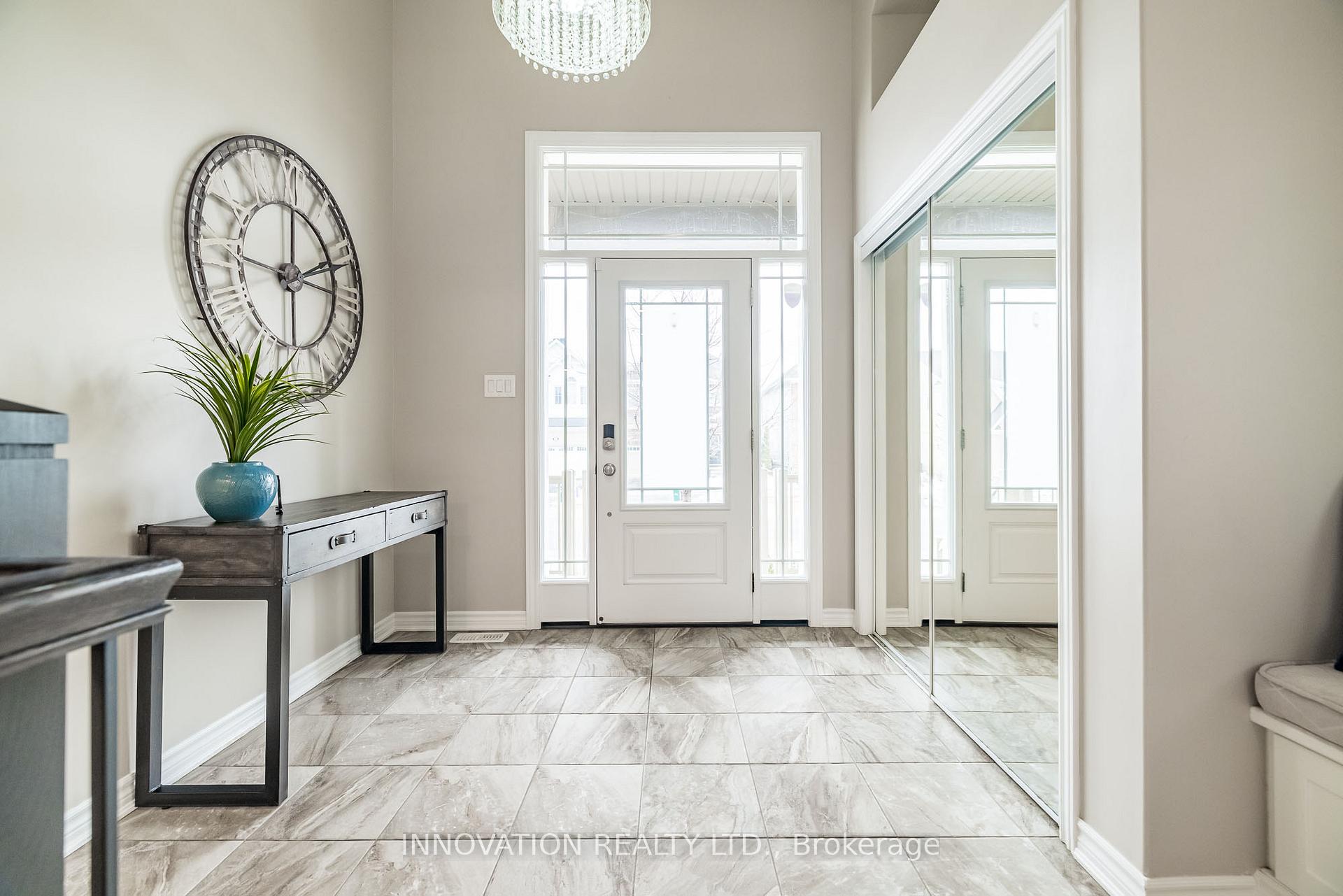 Photo 3 of 654 Dundonald Drive, Ottawa, Barrhaven - Half Moon Bay — HOMEH
