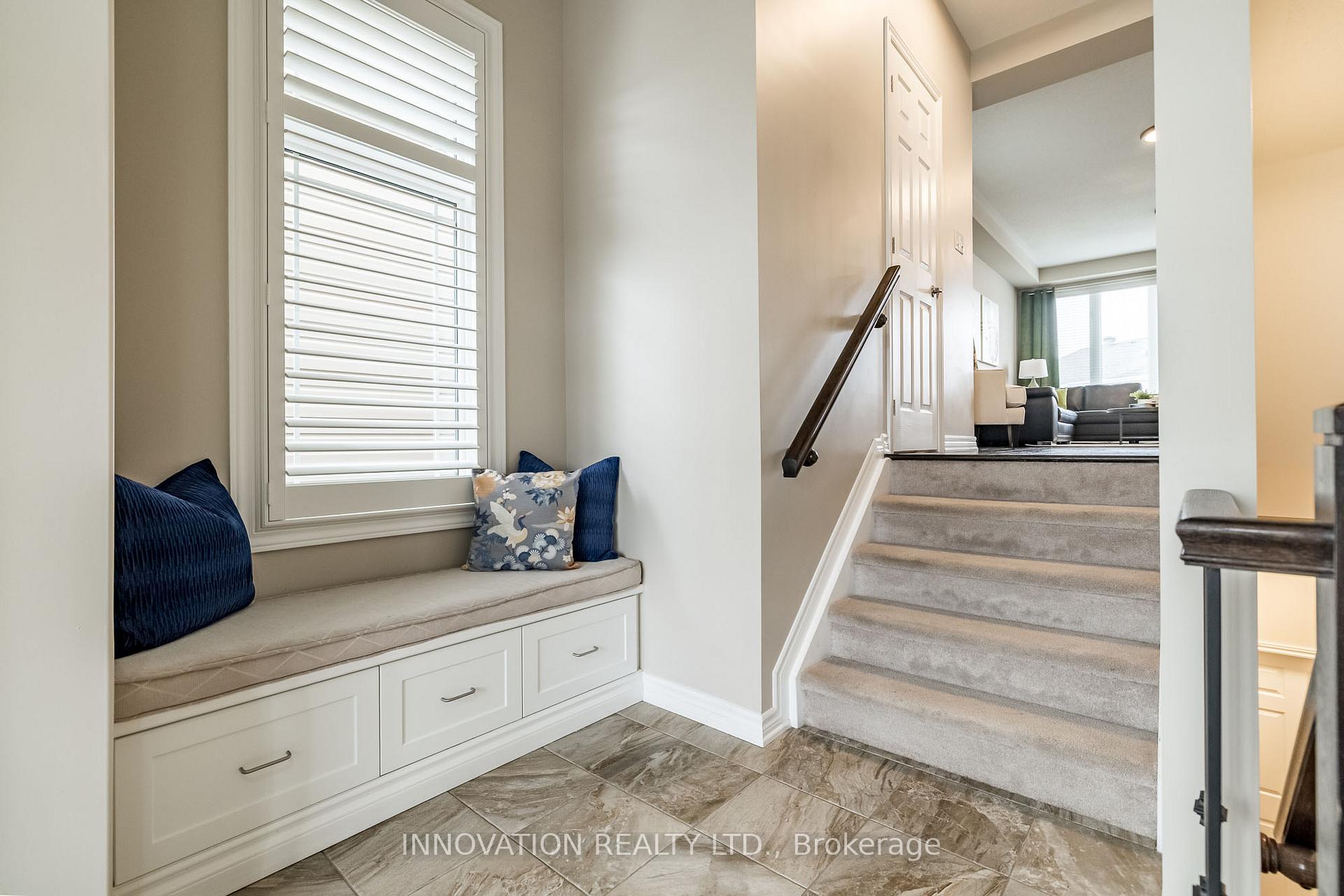 Photo 4 of 654 Dundonald Drive, Ottawa, Barrhaven - Half Moon Bay — HOMEH