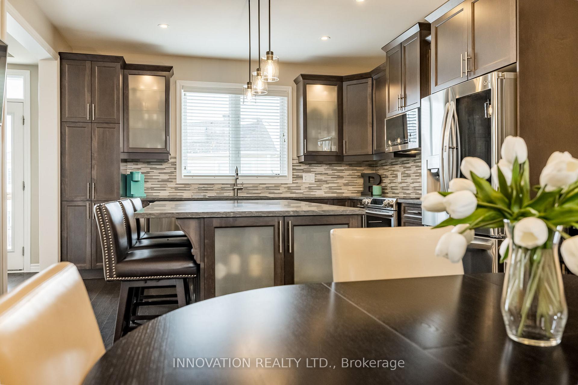 Photo 13 of 654 Dundonald Drive, Ottawa, Barrhaven - Half Moon Bay — HOMEH