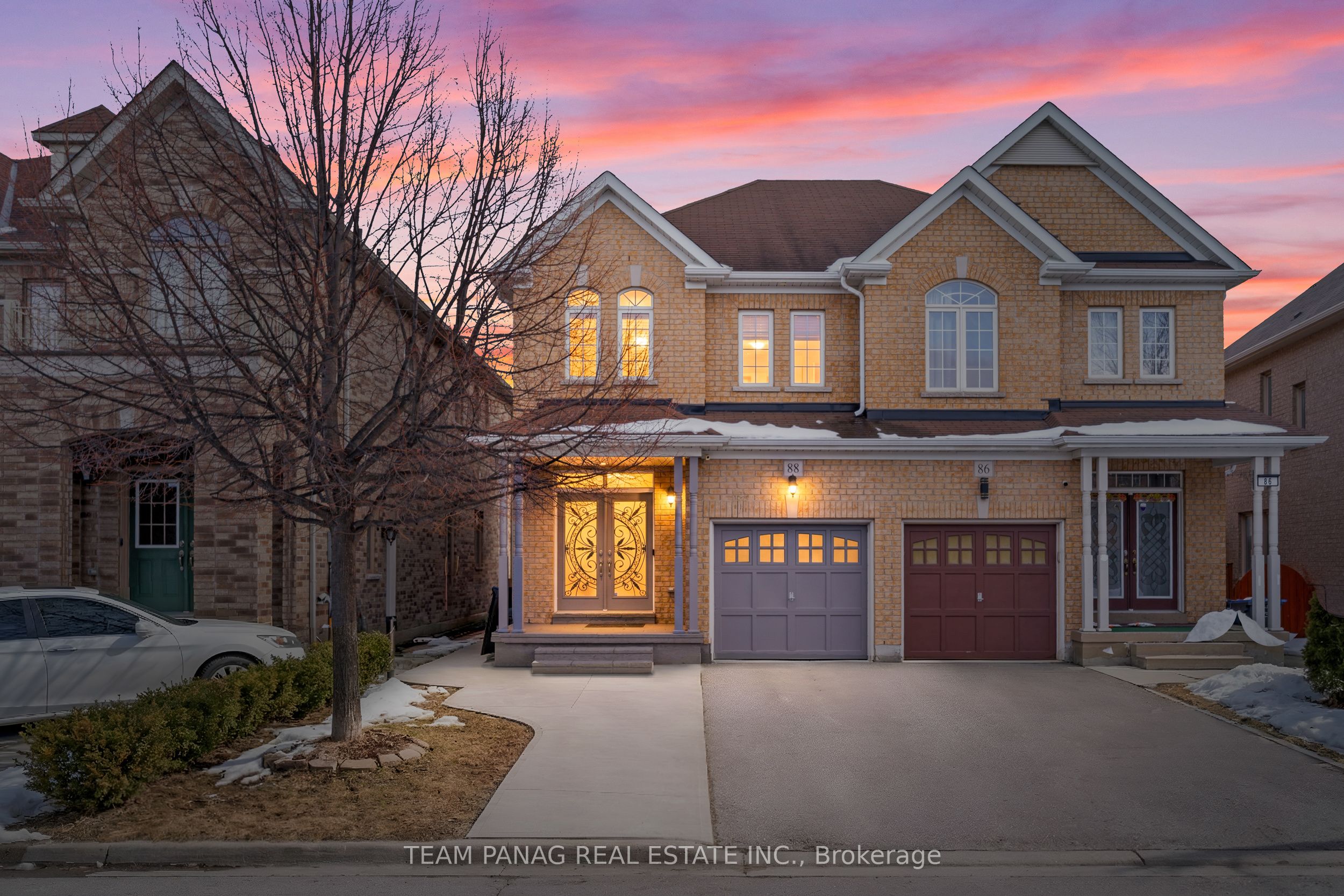 Photo 2 of 88 Clearfield Drive, Brampton, Bram East — HOMEH