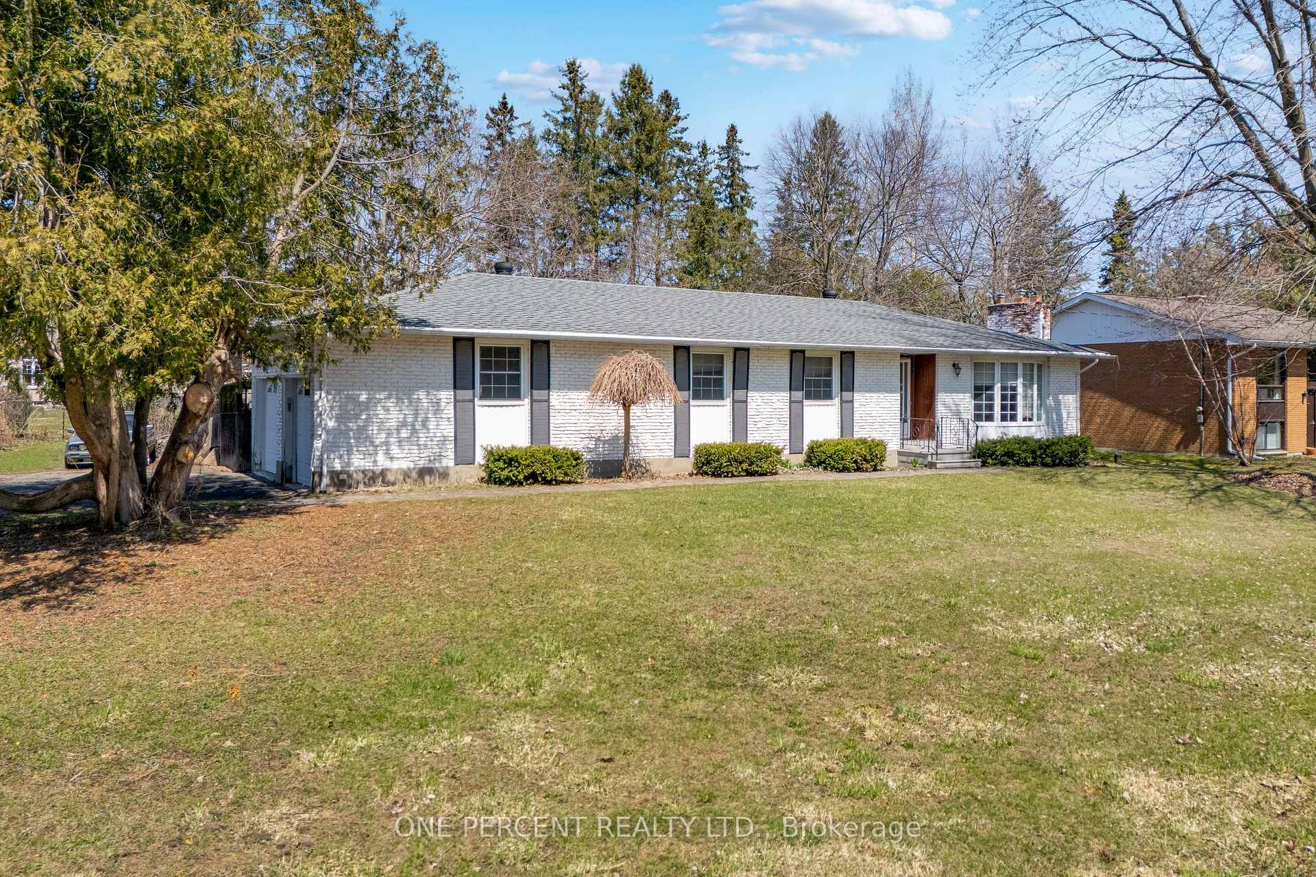 Photo 2 of 57 Cortleigh Drive, Ottawa, Barrhaven - Hearts Desire — HOMEH