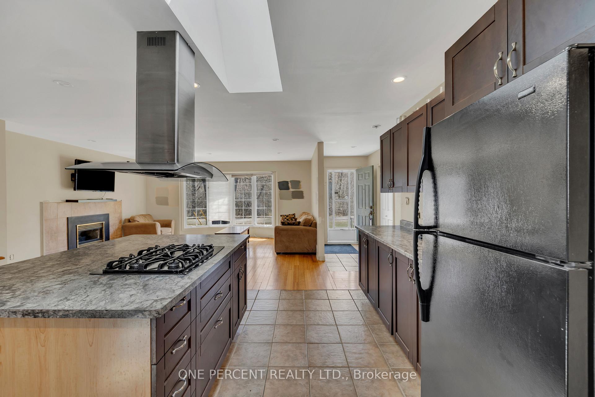 Photo 12 of 57 Cortleigh Drive, Ottawa, Barrhaven - Hearts Desire — HOMEH
