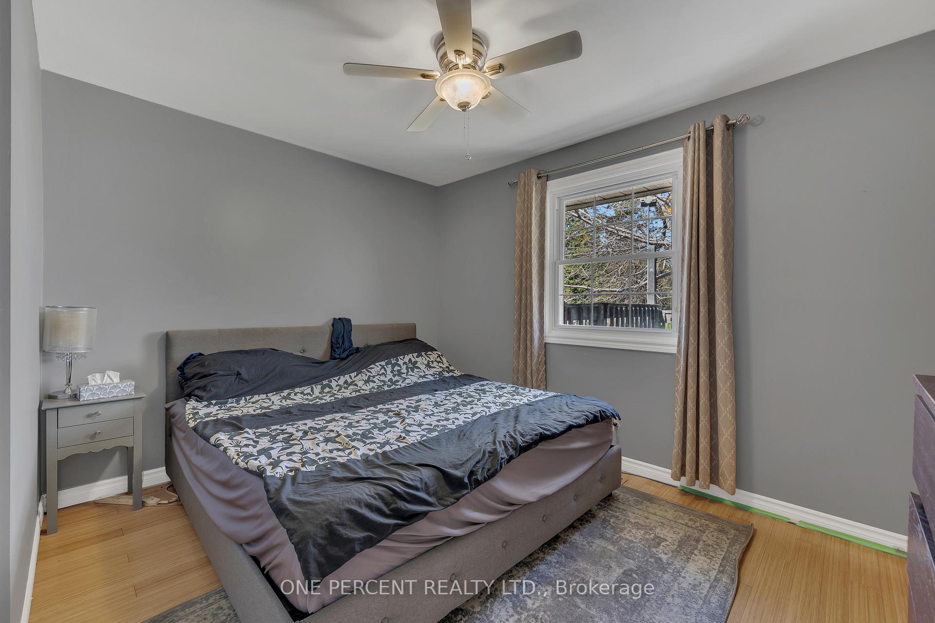 Photo 23 of 57 Cortleigh Drive, Ottawa, Barrhaven - Hearts Desire — HOMEH