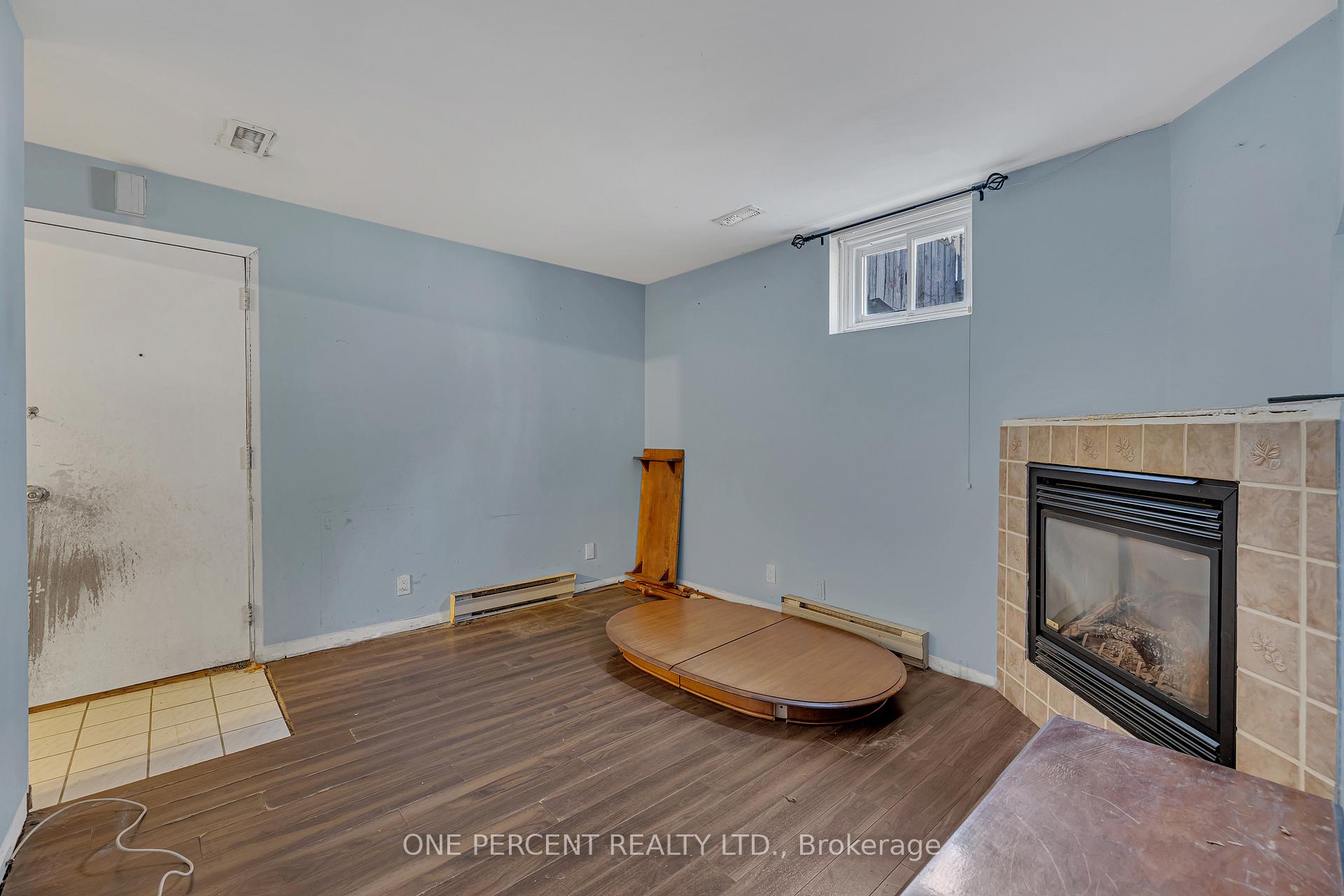 Photo 29 of 57 Cortleigh Drive, Ottawa, Barrhaven - Hearts Desire — HOMEH