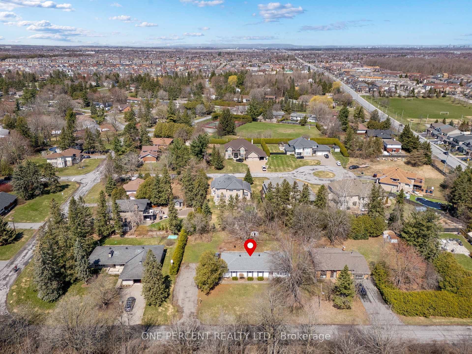Photo 32 of 57 Cortleigh Drive, Ottawa, Barrhaven - Hearts Desire — HOMEH