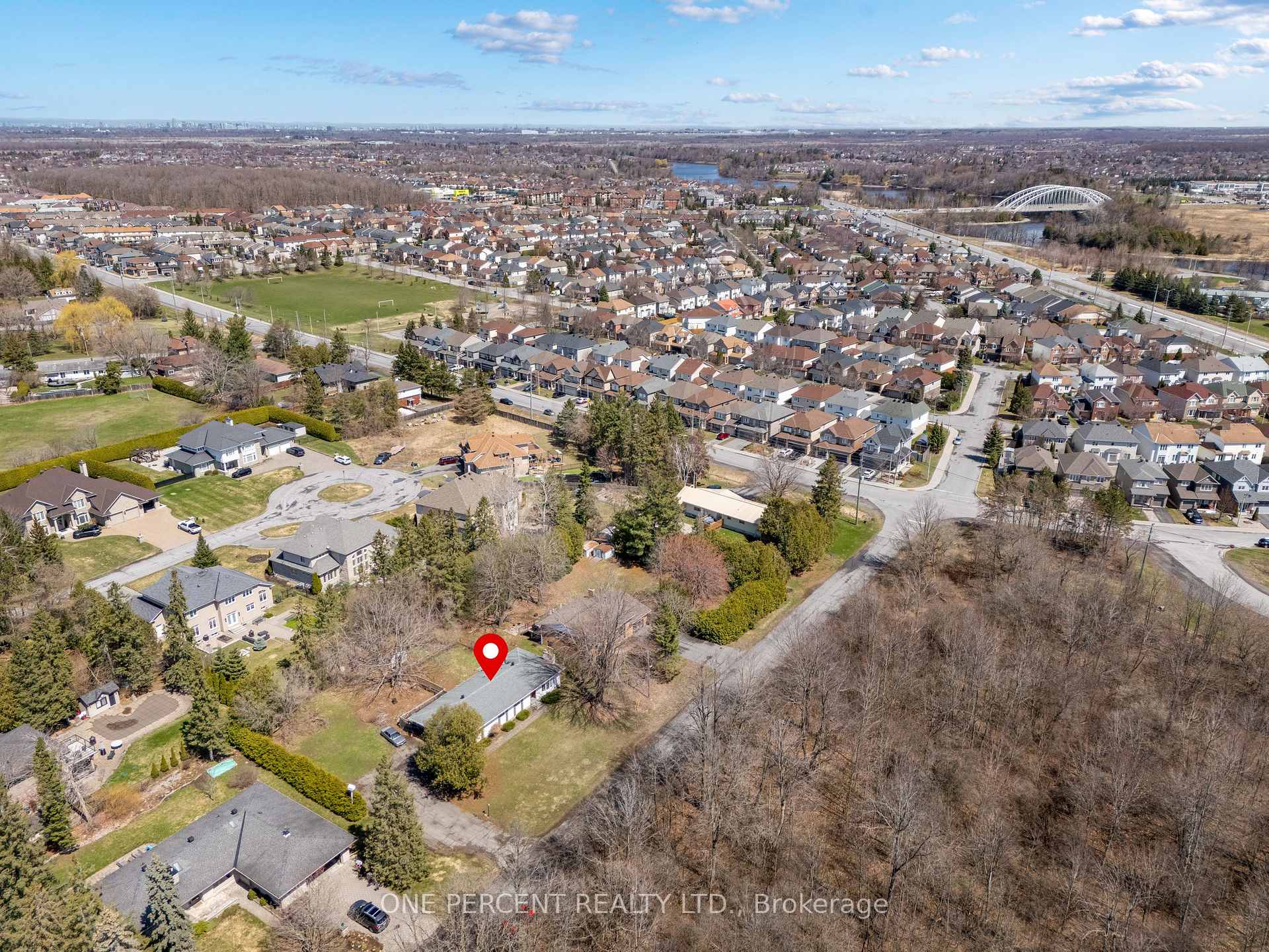 Photo 33 of 57 Cortleigh Drive, Ottawa, Barrhaven - Hearts Desire — HOMEH