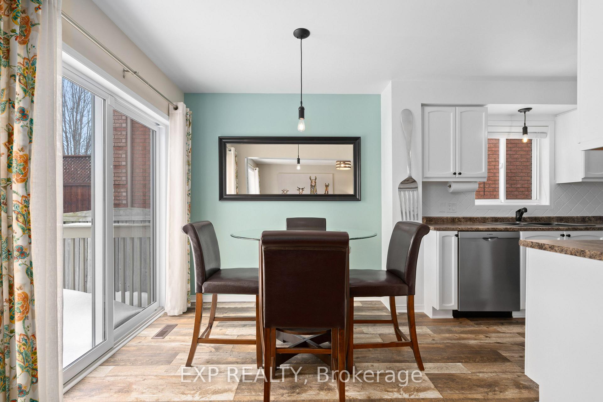 Photo 7 of 19 Peregrine Road, Barrie, Little Lake — HOMEH